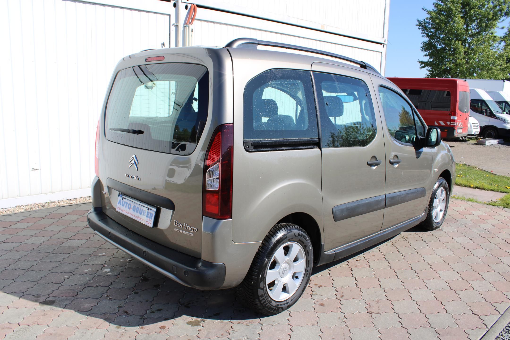 Citroën Berlingo, 1,6 HDI Multispace Automat - fotka 4