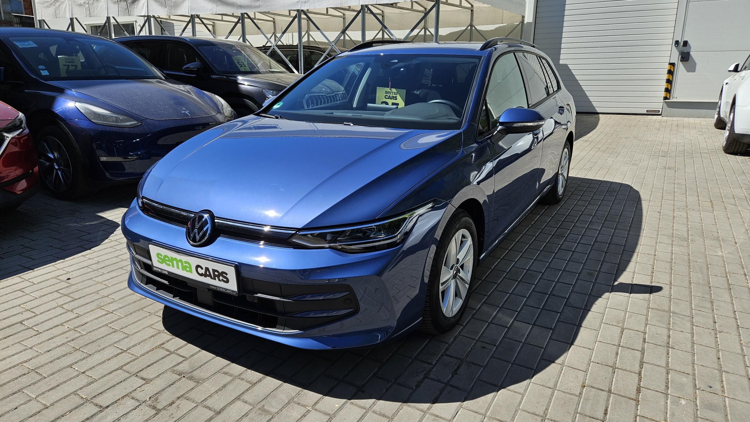 Volkswagen Golf Variant, 1.5 eTSI 85kW Life DSG7 - fotka 2