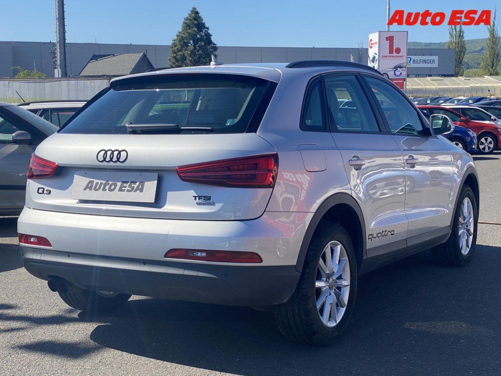 Audi Q3, 2.0 TFSi Quattro - fotka 4