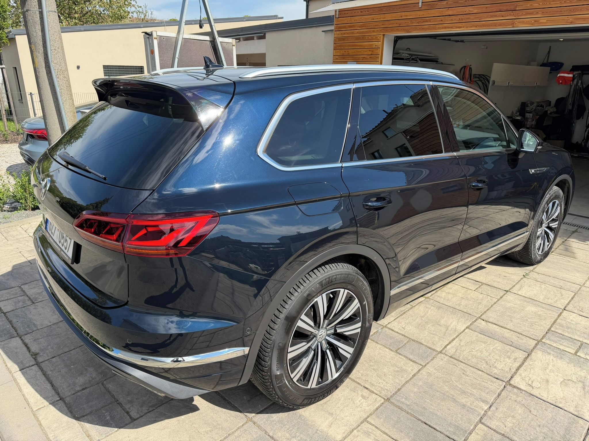 Volkswagen Touareg, 4.0TDI V8 Nez.top, Tažné - fotka 4