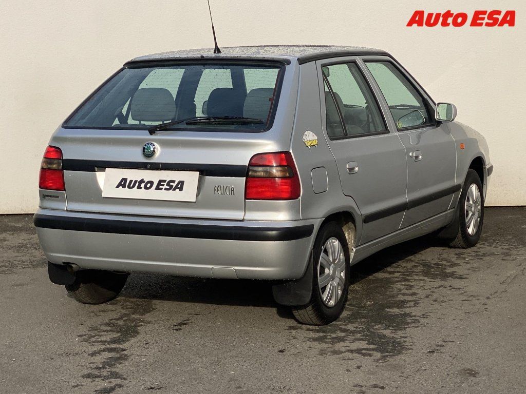 Škoda Felicia, 1.3i,ČR,šíbr,centrál - fotka 4