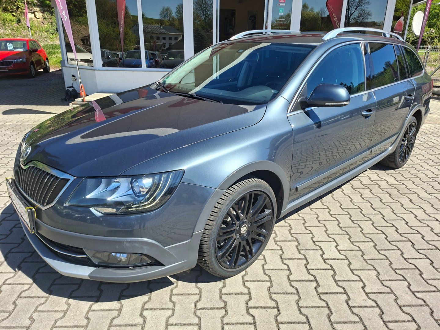 Škoda Superb, 2.0TDI 125kW DSG 4X4 - fotka 4