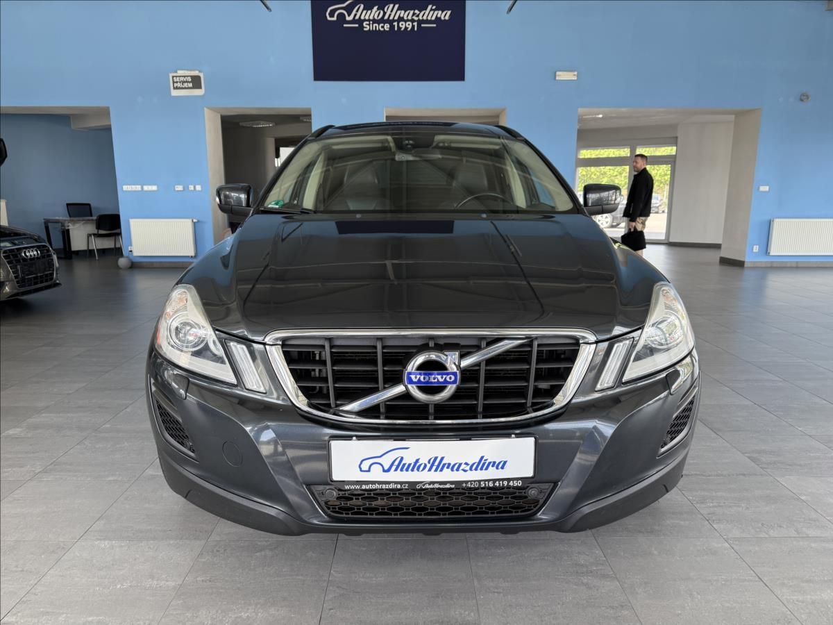 Volvo XC60, 2,0   SERVISNÍ KNÍŽKA - fotka 2