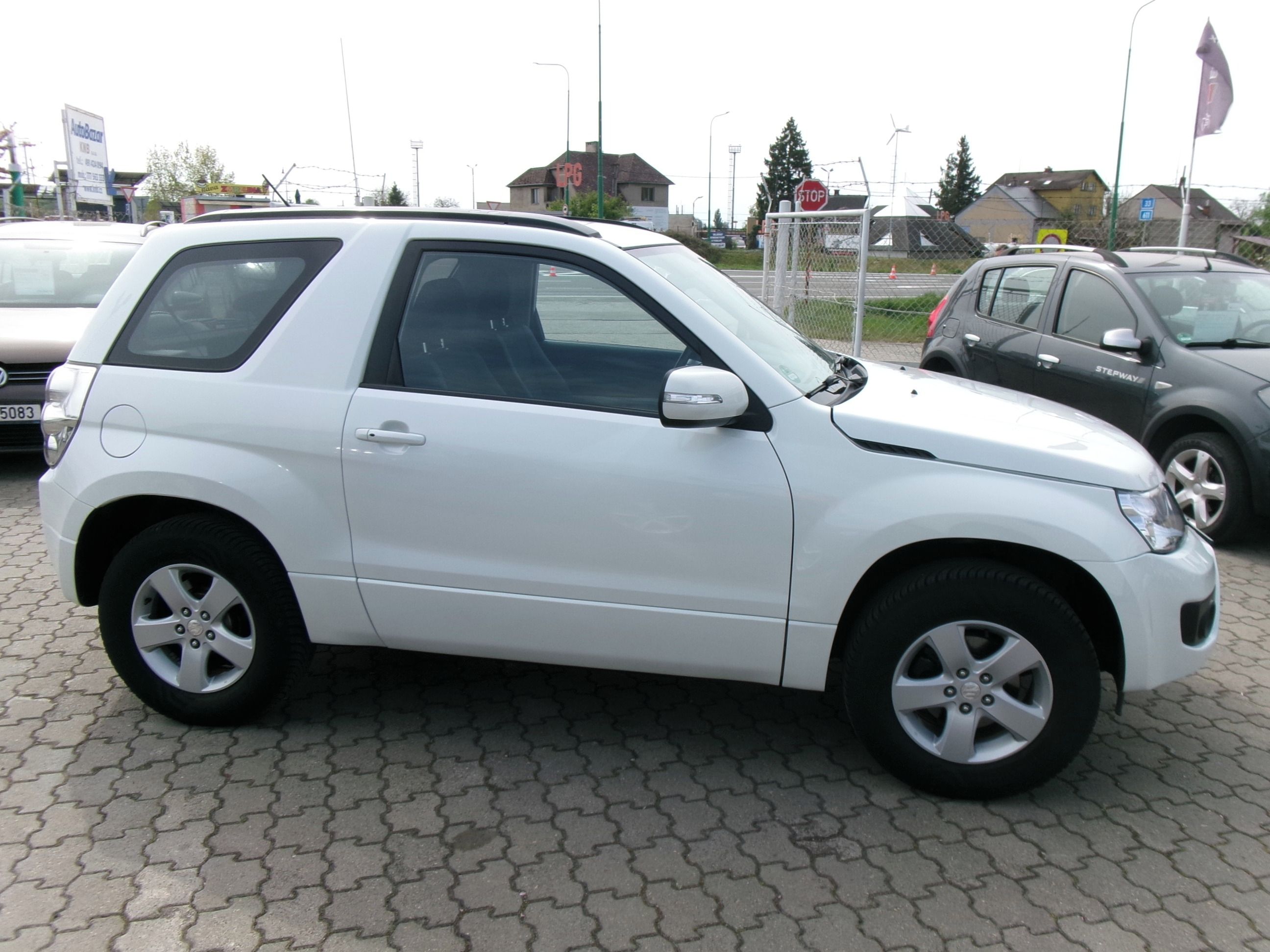 Suzuki Grand Vitara, 2.4i automat,serviska - fotka 6