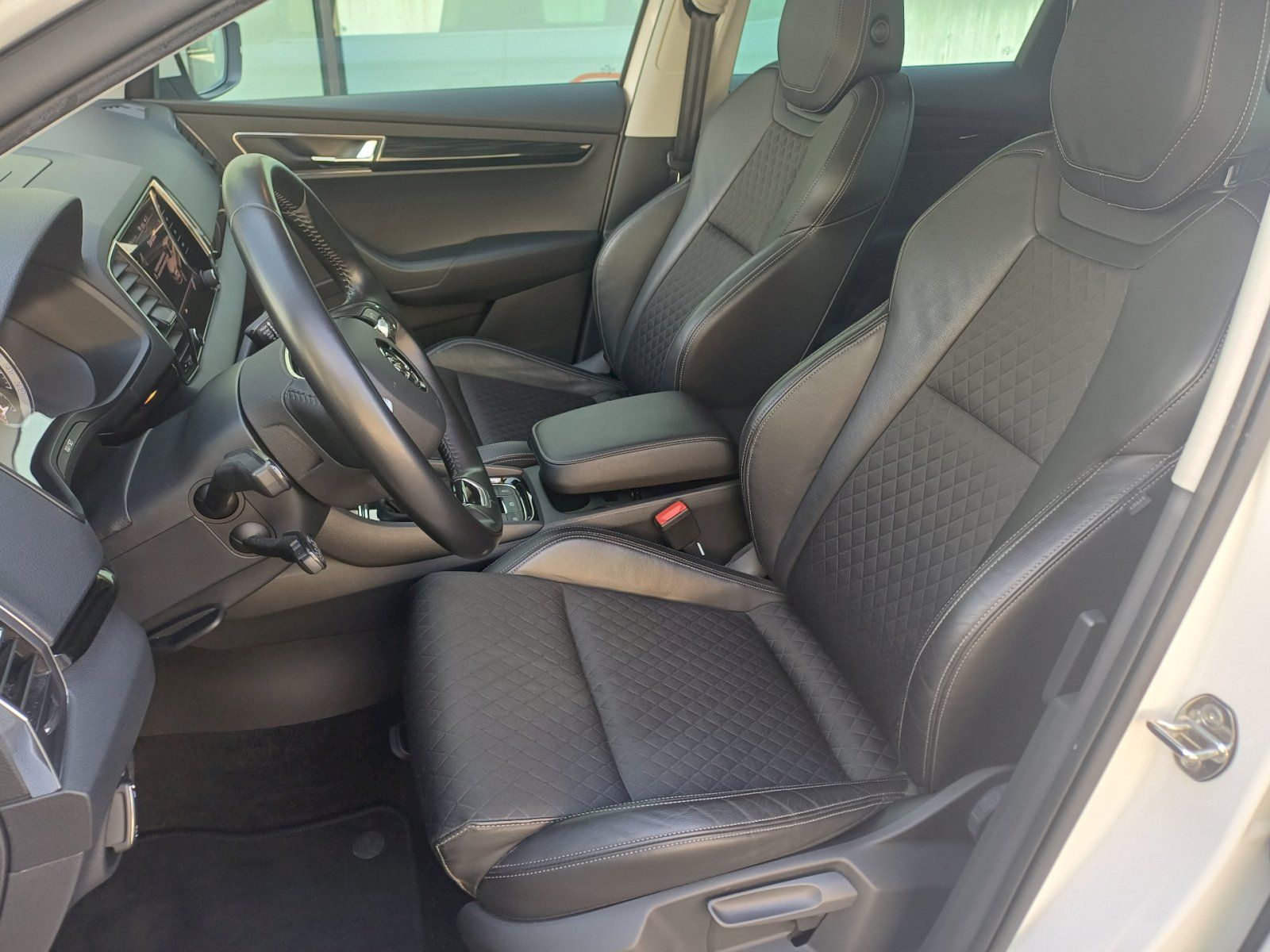 Škoda Karoq, Style DSG TSI 1.5 / 110 kW - fotka 6