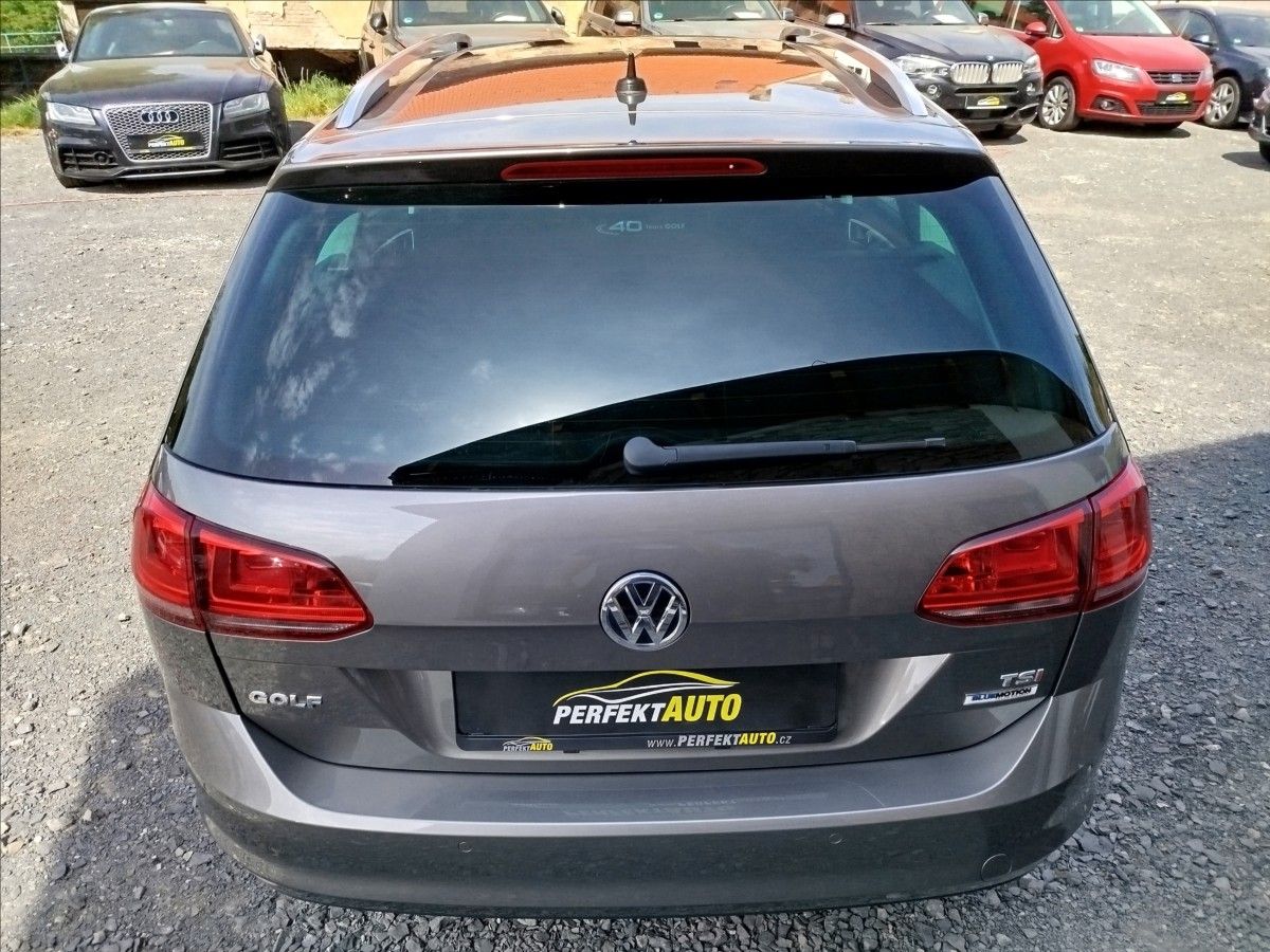 Volkswagen Golf, 1,4 TSi 90 kW, CUP - fotka 5