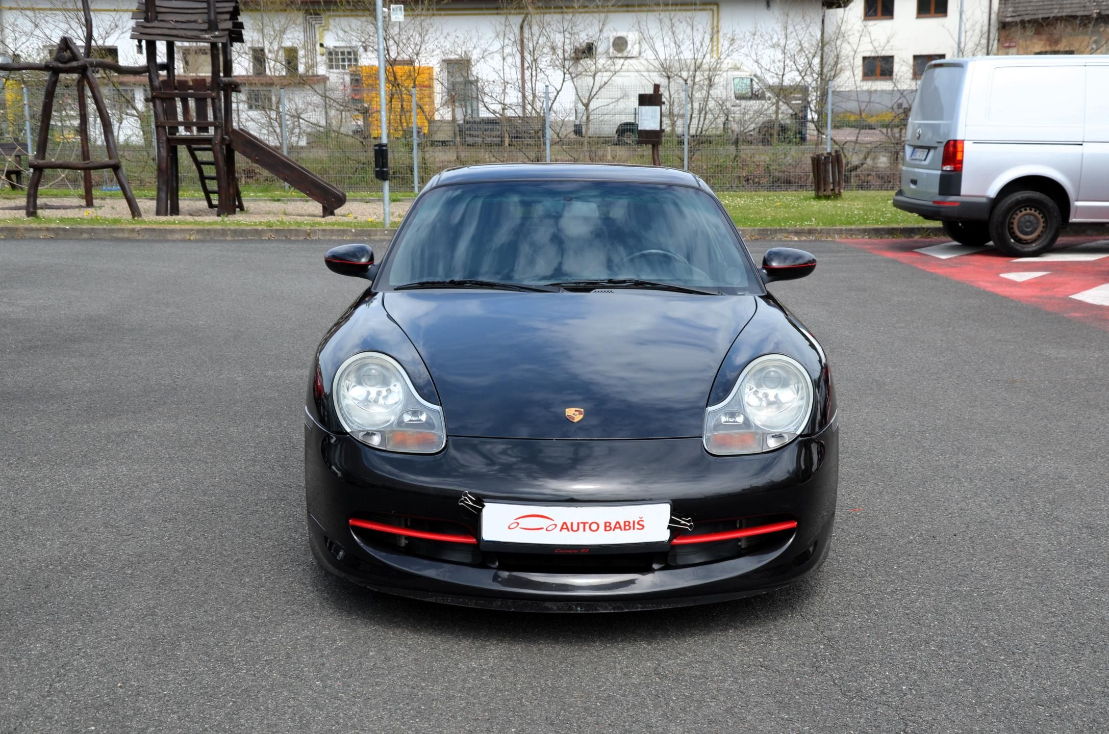 Porsche 911, Carrera 4  motor po GO - fotka 2