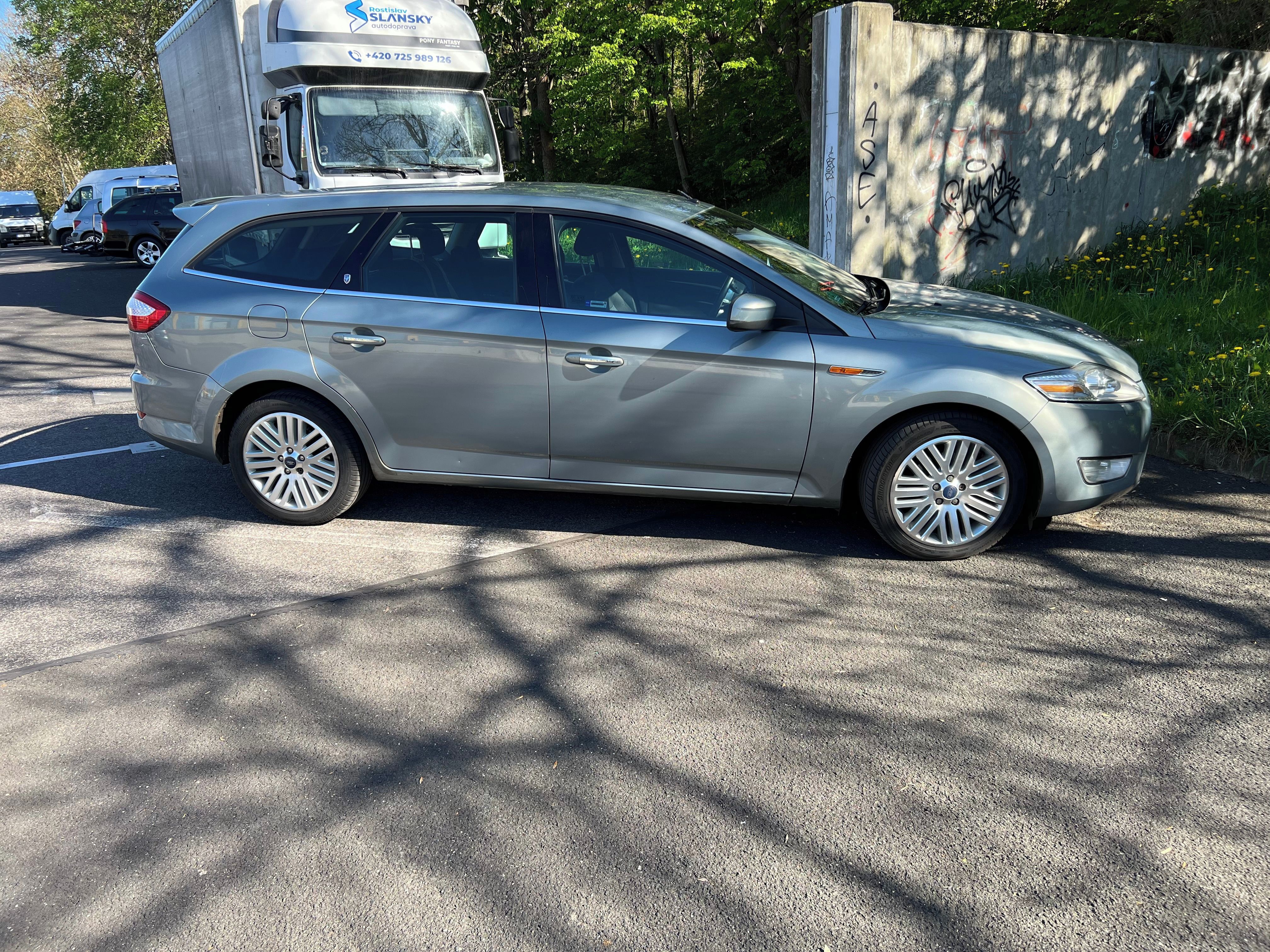 Ford Mondeo, MK4 103 kW kombi 2.0 TDCI - fotka 4