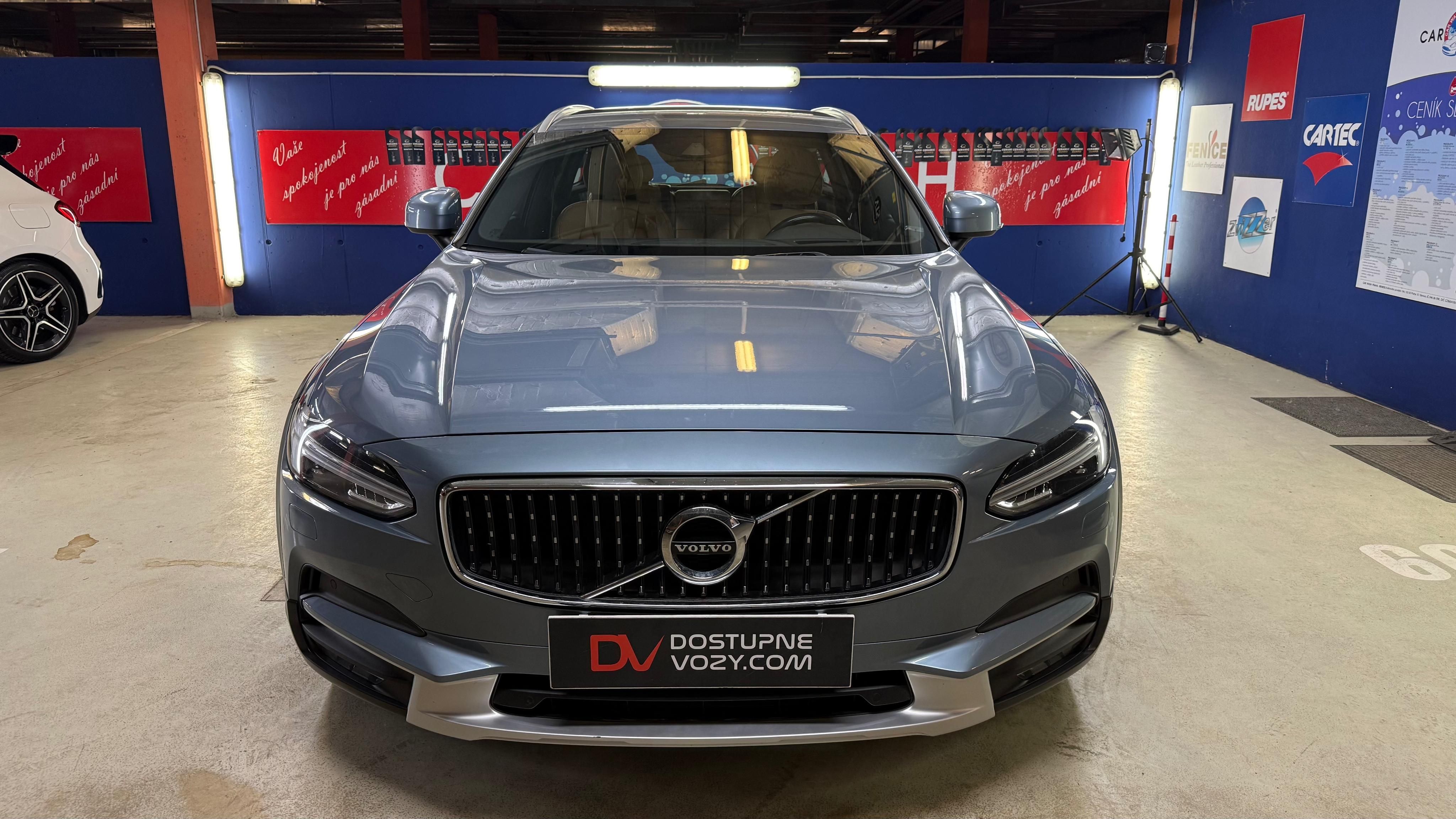 Volvo V90, Volvo V90 Cross Country D5 AWD - fotka 2