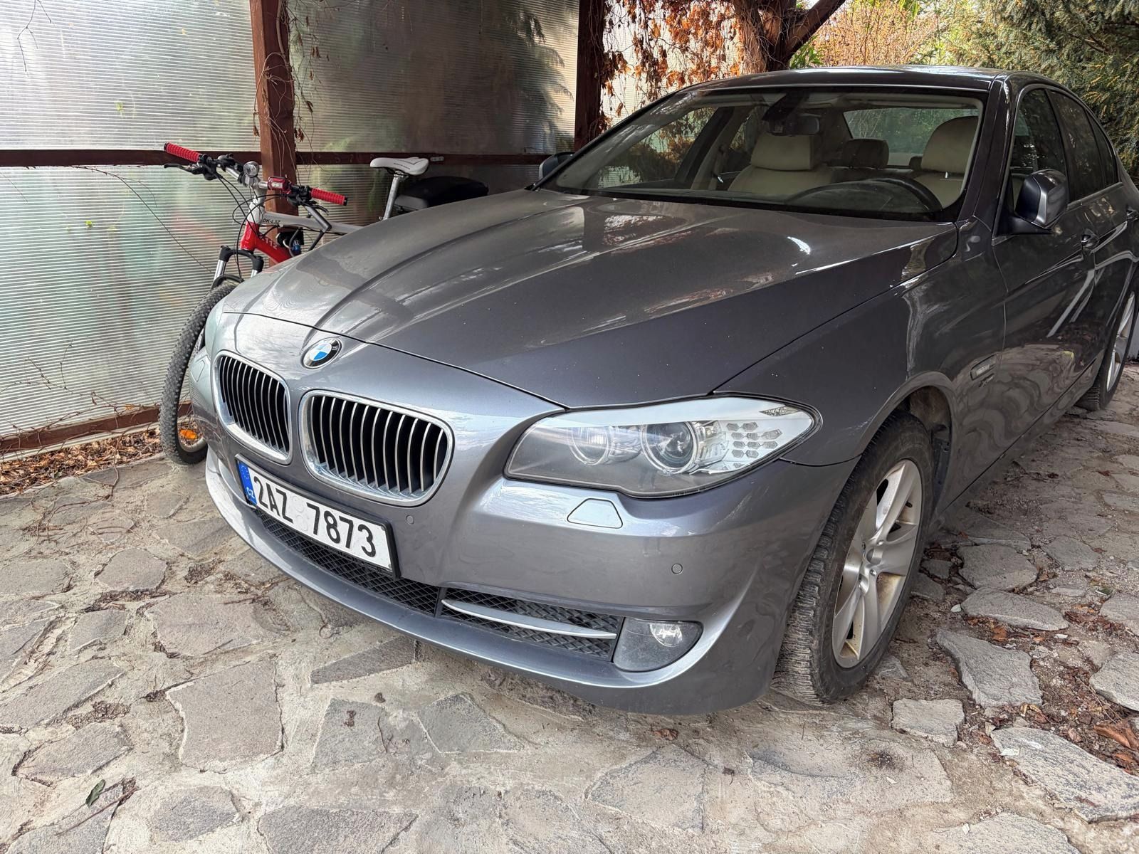 BMW Řada 5, 530d xdrive servisované