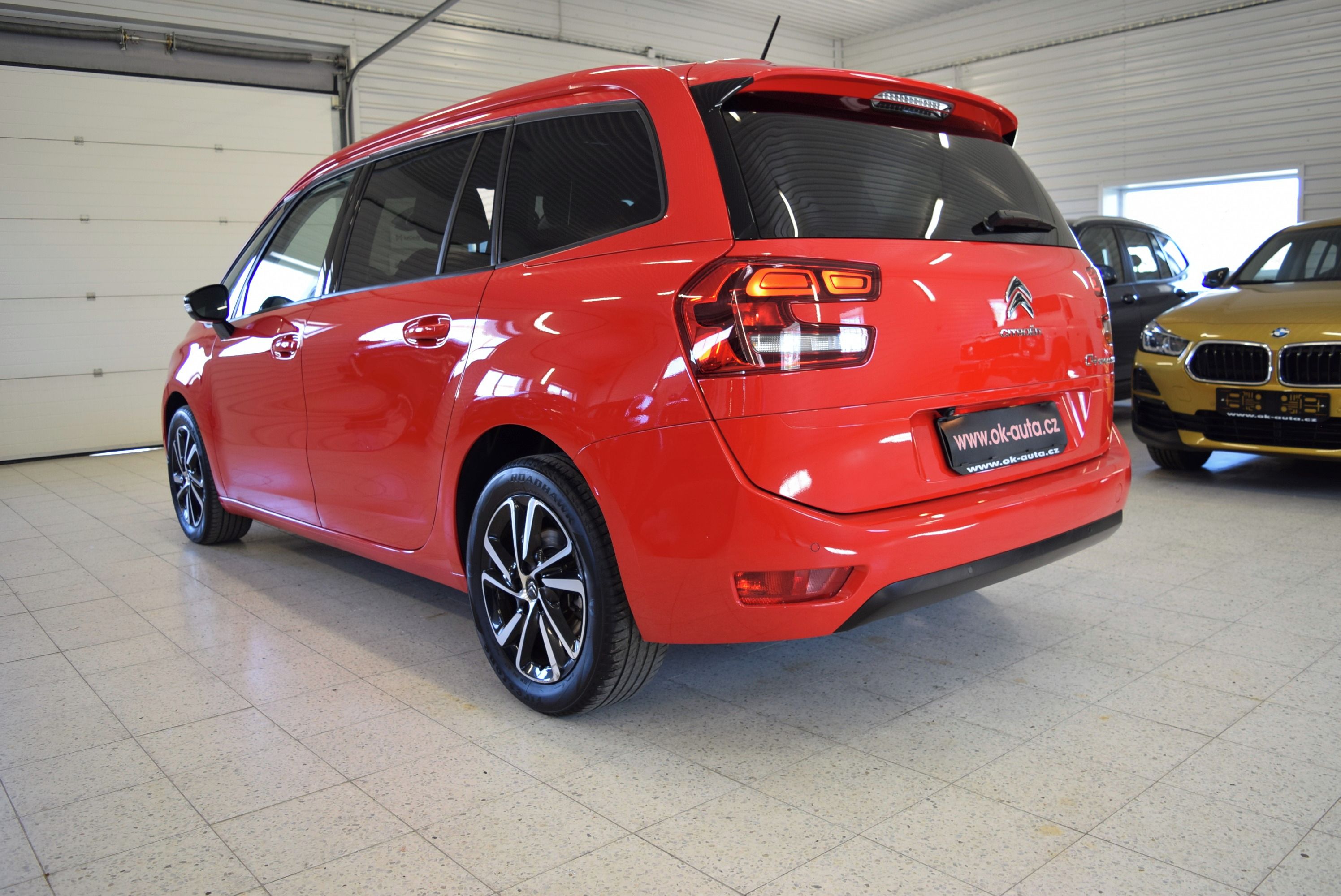 Citroën Grand C4 SpaceTourer, 1.5 BLUEHDI SHINE 7 MÍST-dph - fotka 3