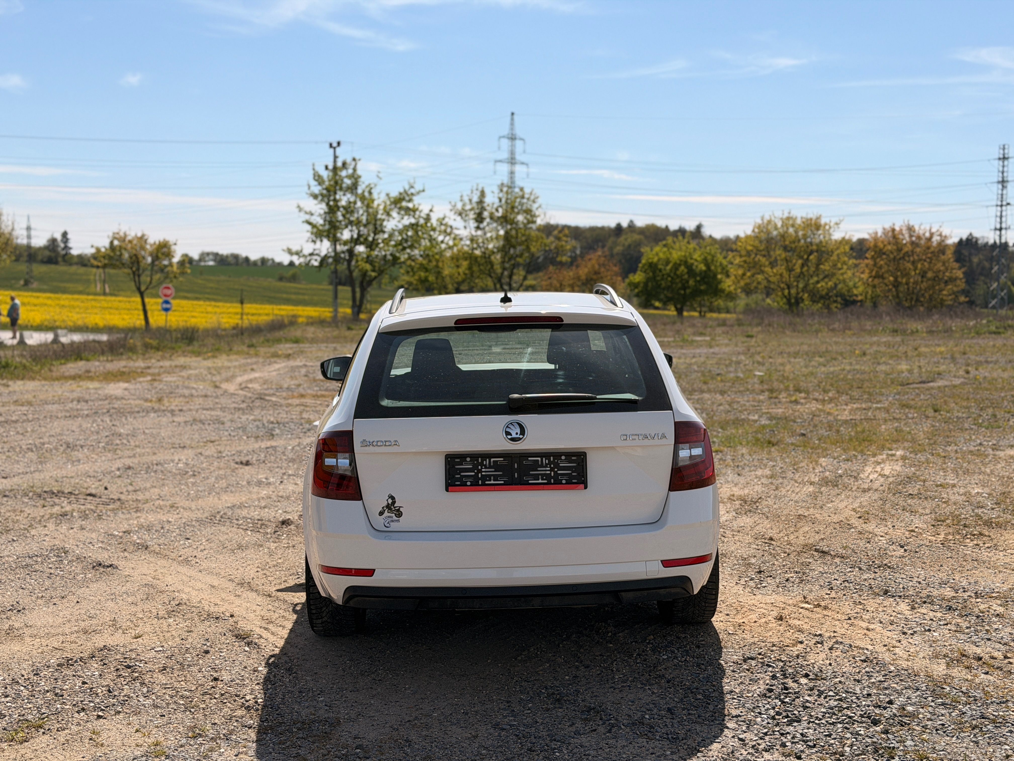 Škoda Octavia, COMBI 1.6TDI STYLE - fotka 6