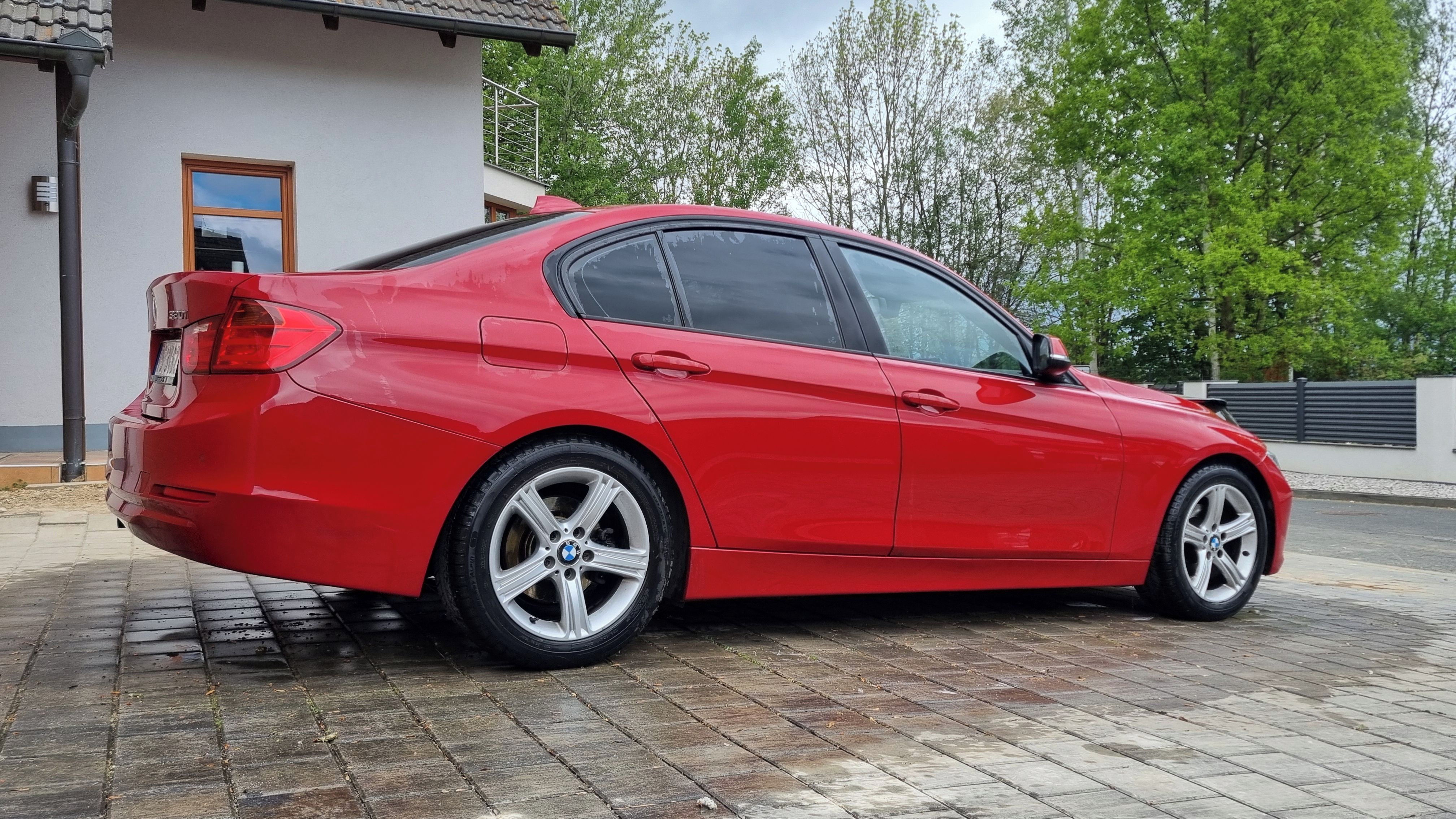 BMW Řada 3, 320 i - fotka 5