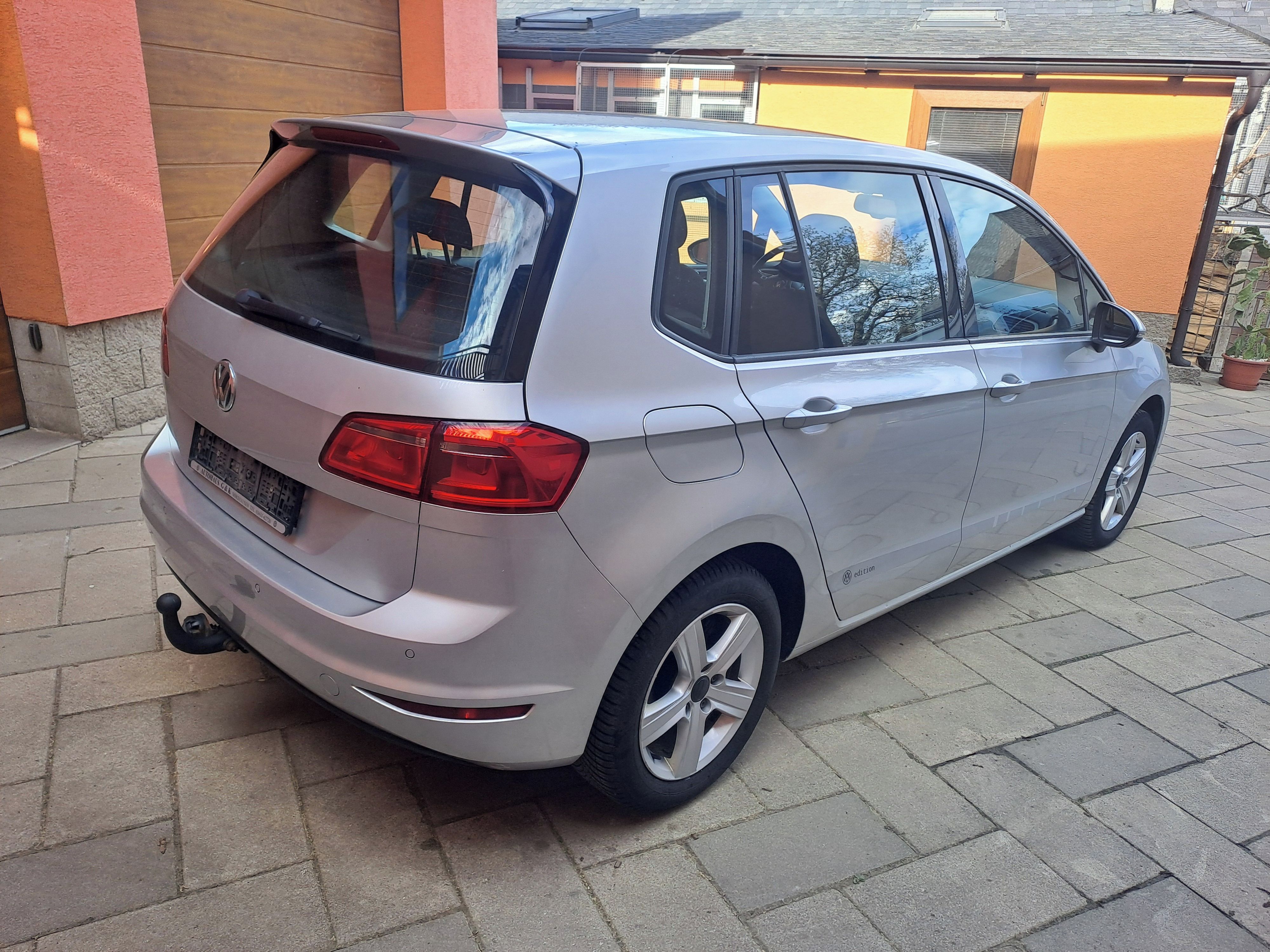 Volkswagen Golf Sportsvan, 1,2TSI 81KW  DSG Tažné - fotka 5
