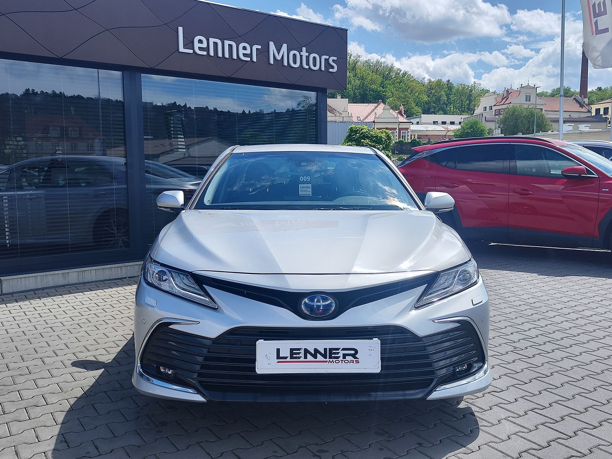 Toyota Camry, 2.5 HEV/160kW Executive e-CVT - fotka 2