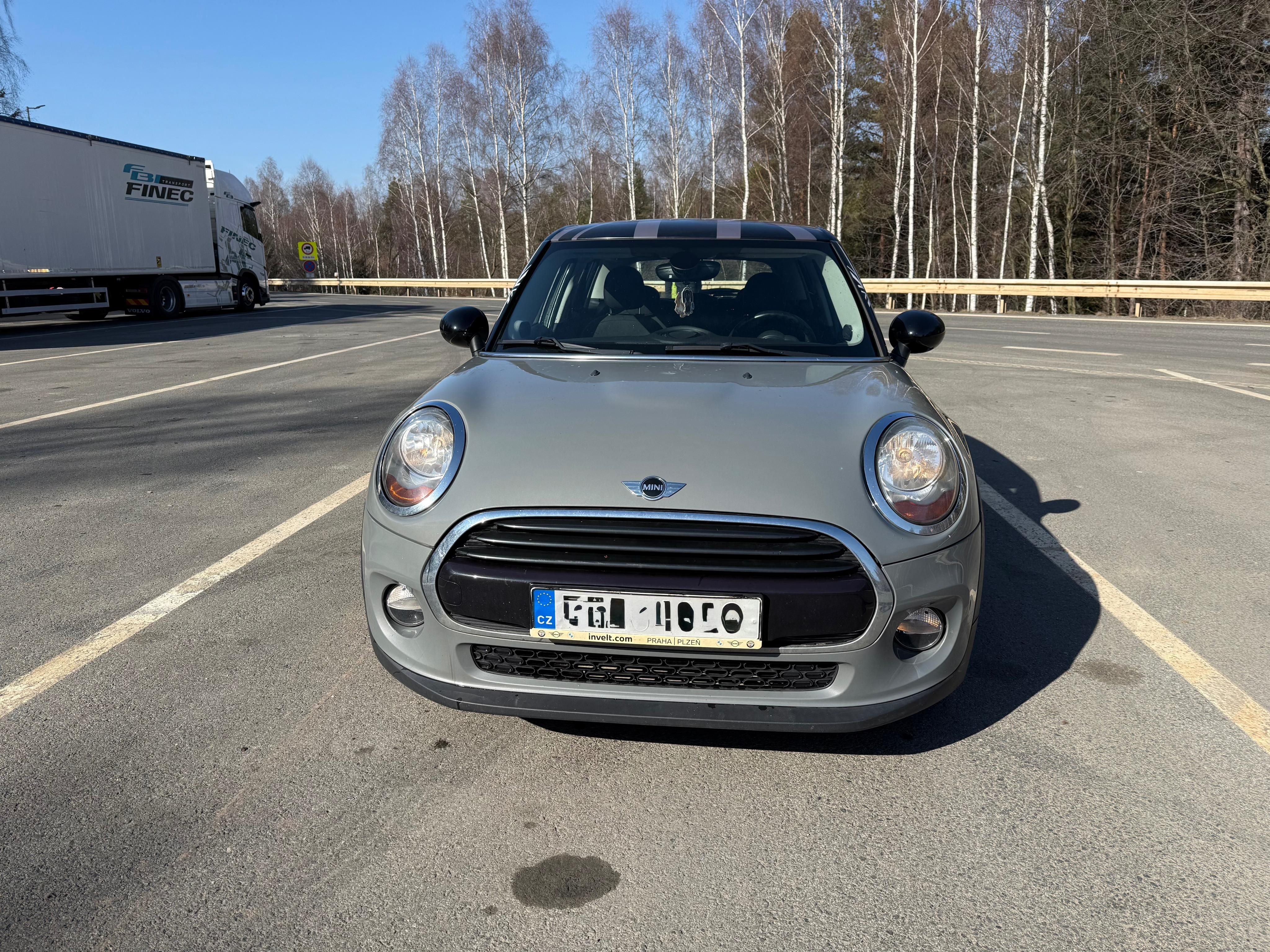 Mini Cooper, 1.5 100 KW - fotka 3