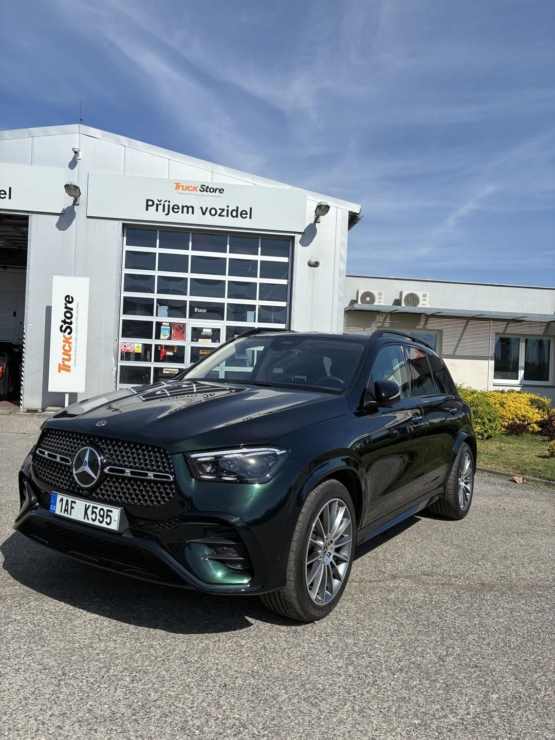 Mercedes-Benz GLE, 450d 4MATIC - fotka 4