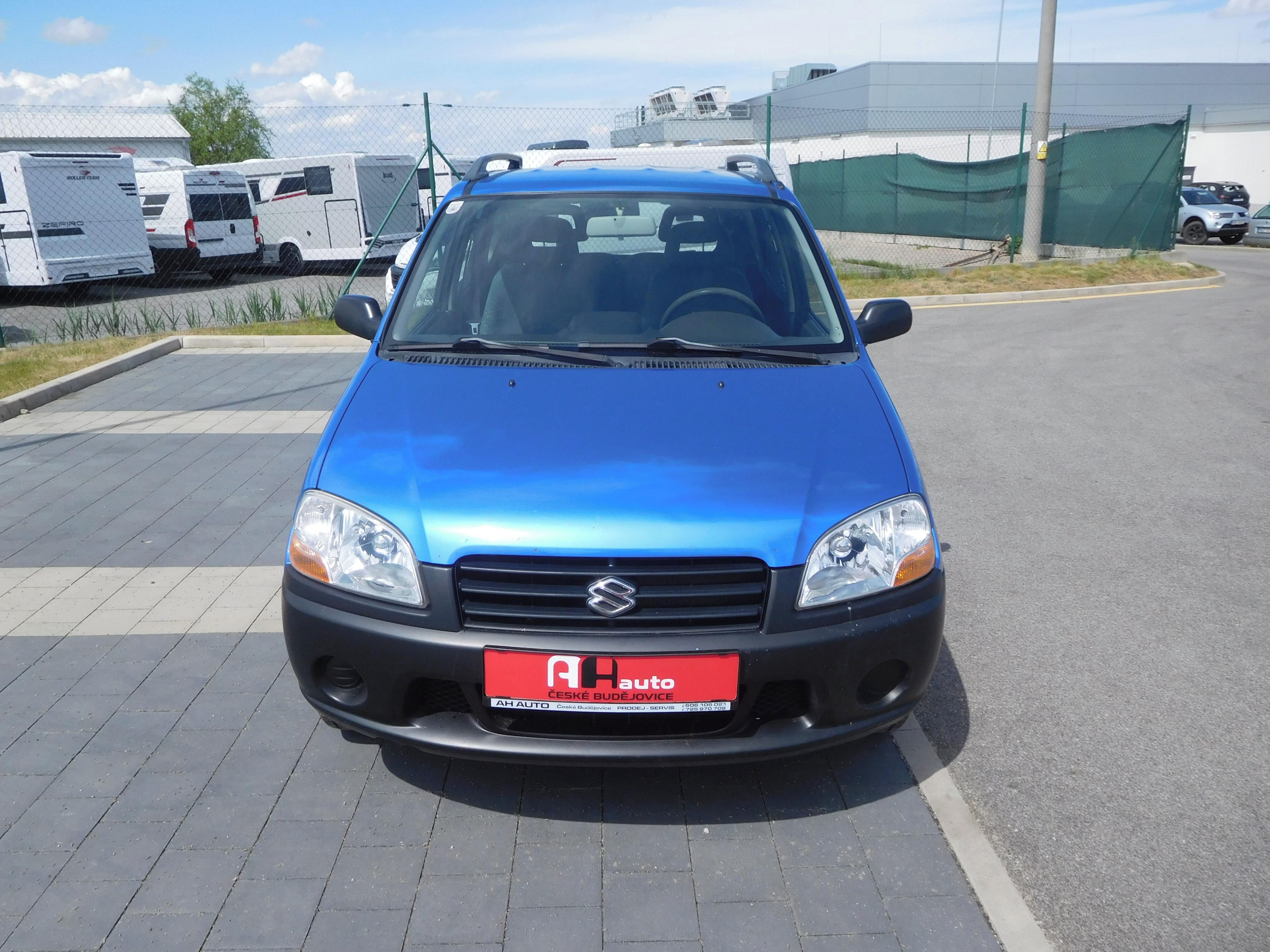 Suzuki Ignis, 1.3i 16V 4WD, 61 kW, 4X4 - fotka 6