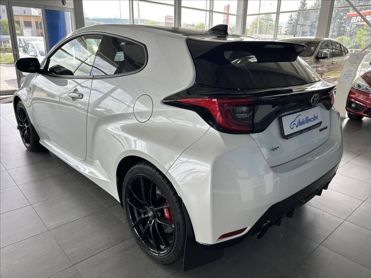 Toyota Yaris, 1,6   GR,ČR,CIRCUIT PACK,SERVI - fotka 4