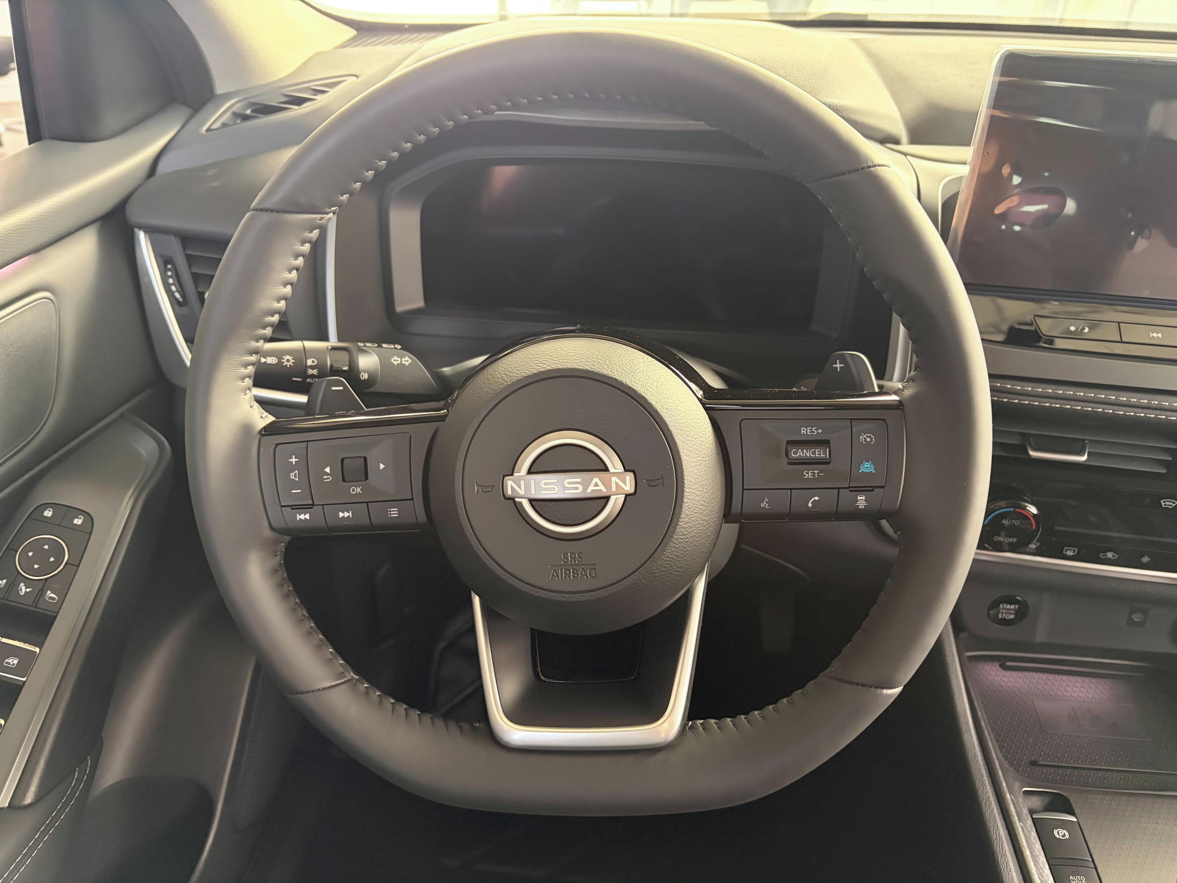 Nissan Qashqai, 1,3,116kW,2WD,AT, CCS karta!!! - fotka 3