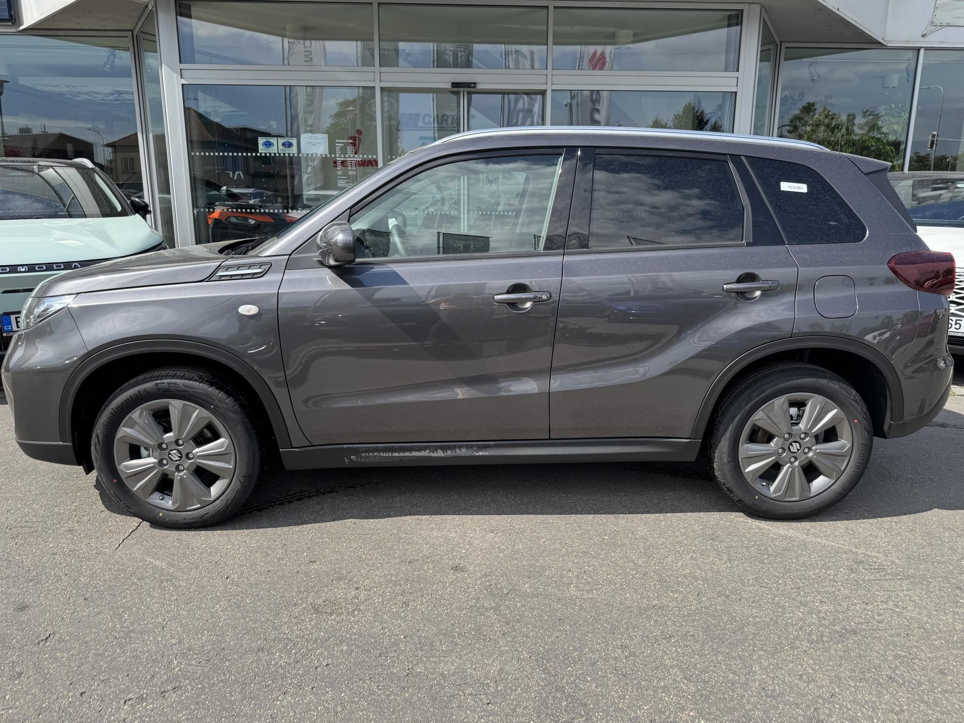 Suzuki Vitara, 1,4 Premium hybrid - fotka 2
