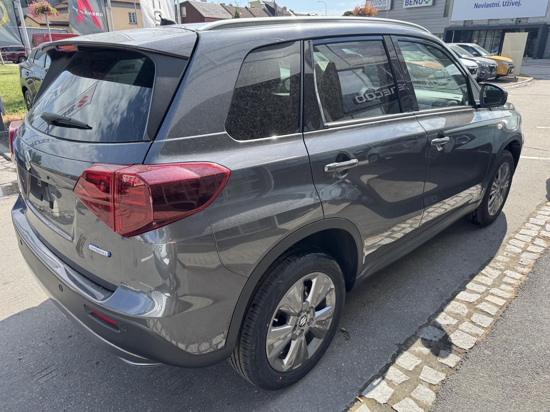 Suzuki Vitara, 1,4 Premium hybrid - fotka 3