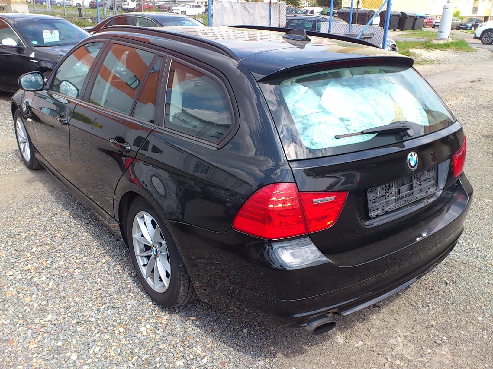 BMW Řada 3, E91 2,0i 125kW Combi - fotka 5