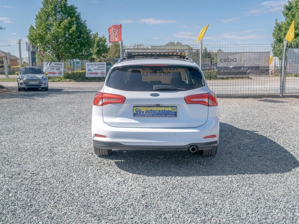 Ford Focus, ČR 2.0TDCI 110KW – VÝBAVA! - fotka 6