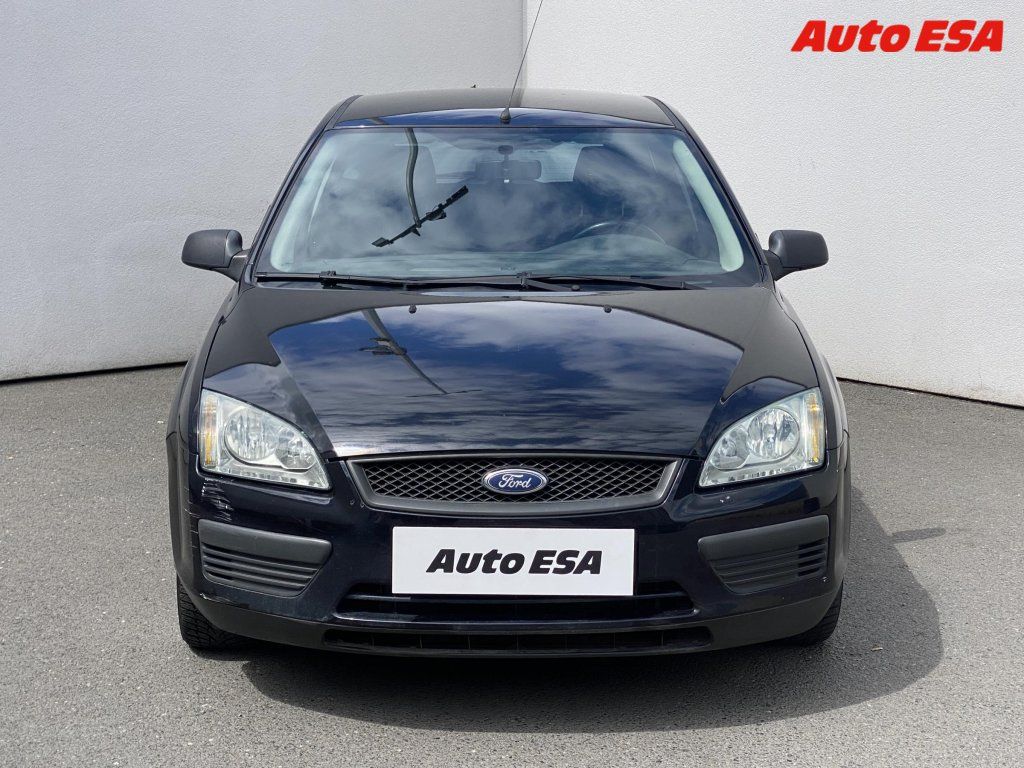 Ford Focus, 1.4i,AC,výhřev sed - fotka 2