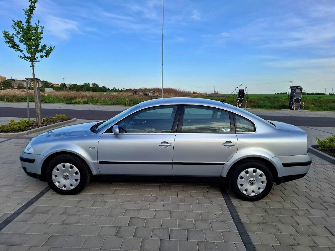 Volkswagen Passat, 1.6i 75kW 1. maj. 170 tkm TOP - fotka 4