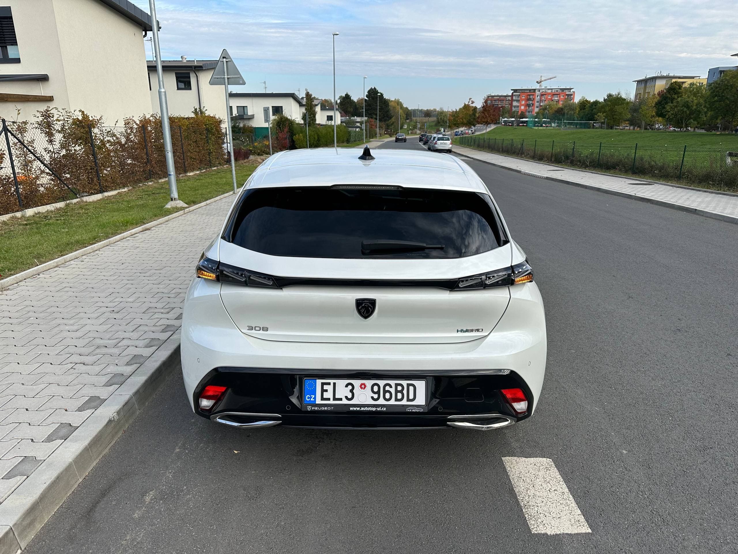 Peugeot 308, Peugeot 308 GT HYBRID 132kW - fotka 4
