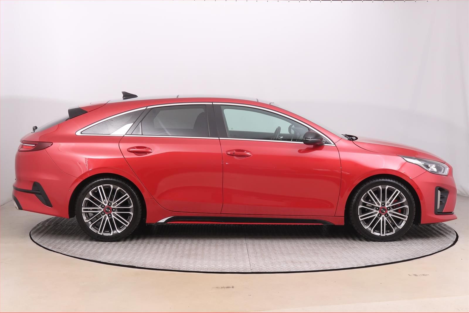 Kia ProCeed, GT 1.6 T-GDI, Záruka, Automat - fotka 6