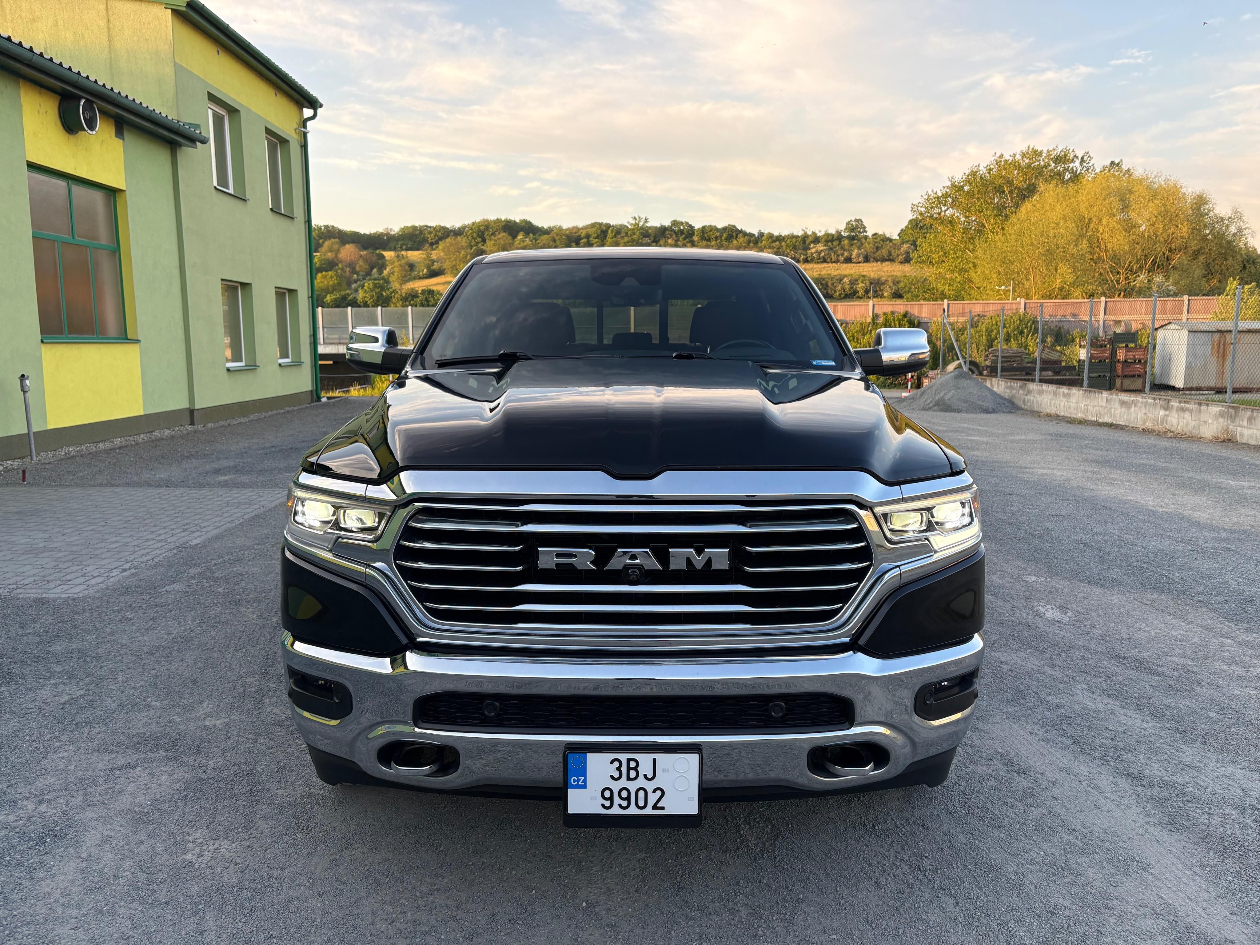 RAM 1500, RAM 1500 5.7 Longhorn - fotka 4