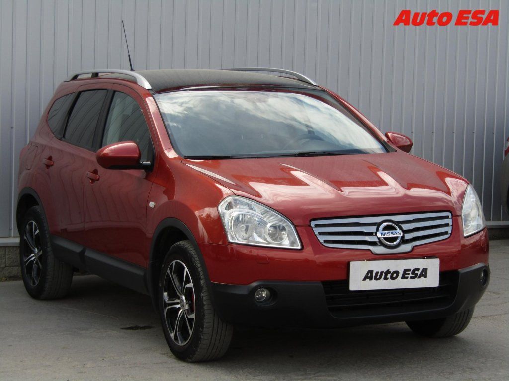 Nissan Qashqai, 2.0dci 4x4,7míst,ČR