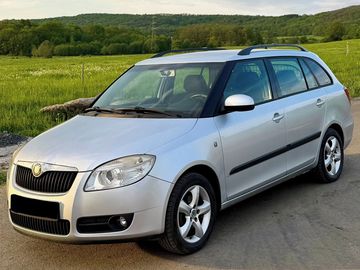 1.4TDI tempomat,výhřev,senzory