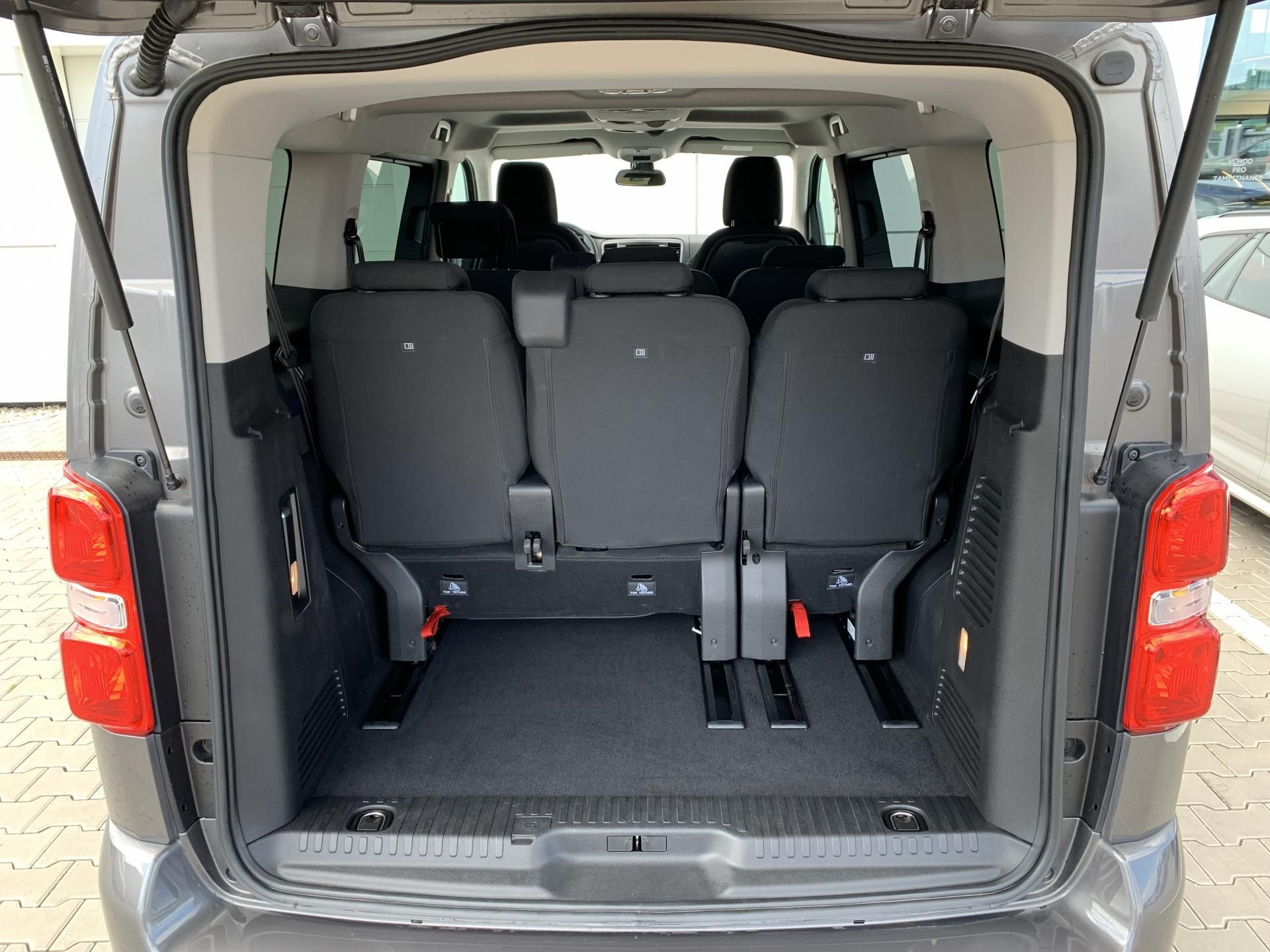 Peugeot Traveller, ACTIVE L2 2.0 BlueHDi 130kW AT - fotka 5