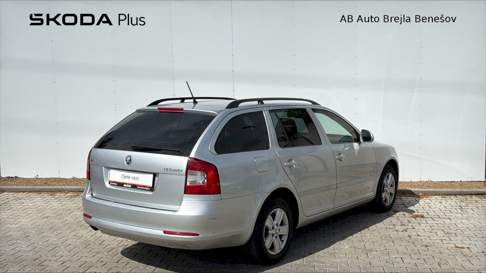 Škoda Octavia, COM.AMBIENTE 2,0TDICR DPF - fotka 2