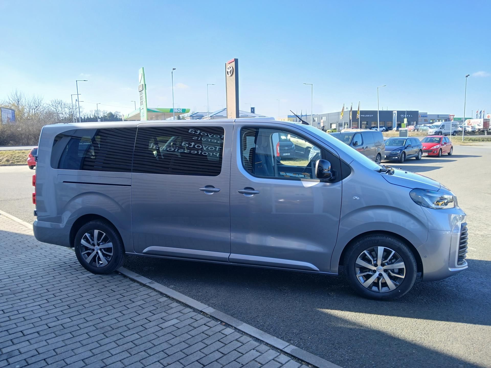 Toyota Proace Verso, 2.2 D, Business 8s comfort AT - fotka 4