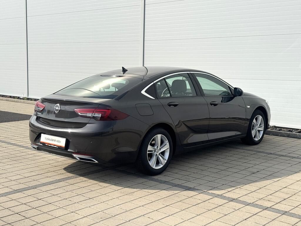 Opel Insignia, Elegance grand sport 2.0 cdti - fotka 5