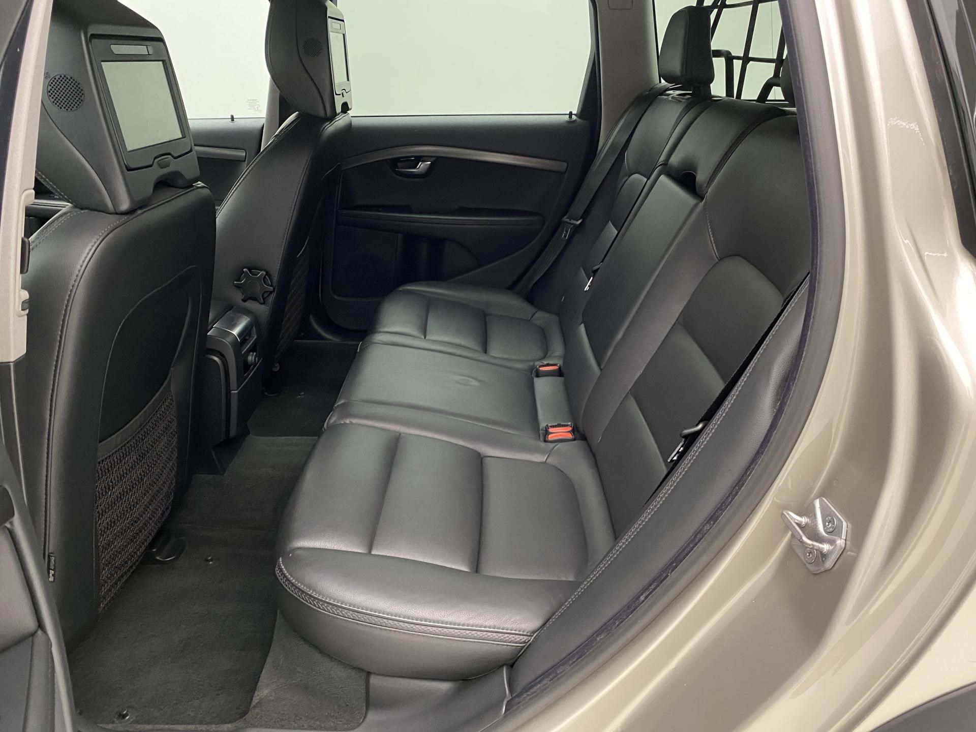 Volvo XC70, D3 AWD SUMMUM AUT - fotka 5