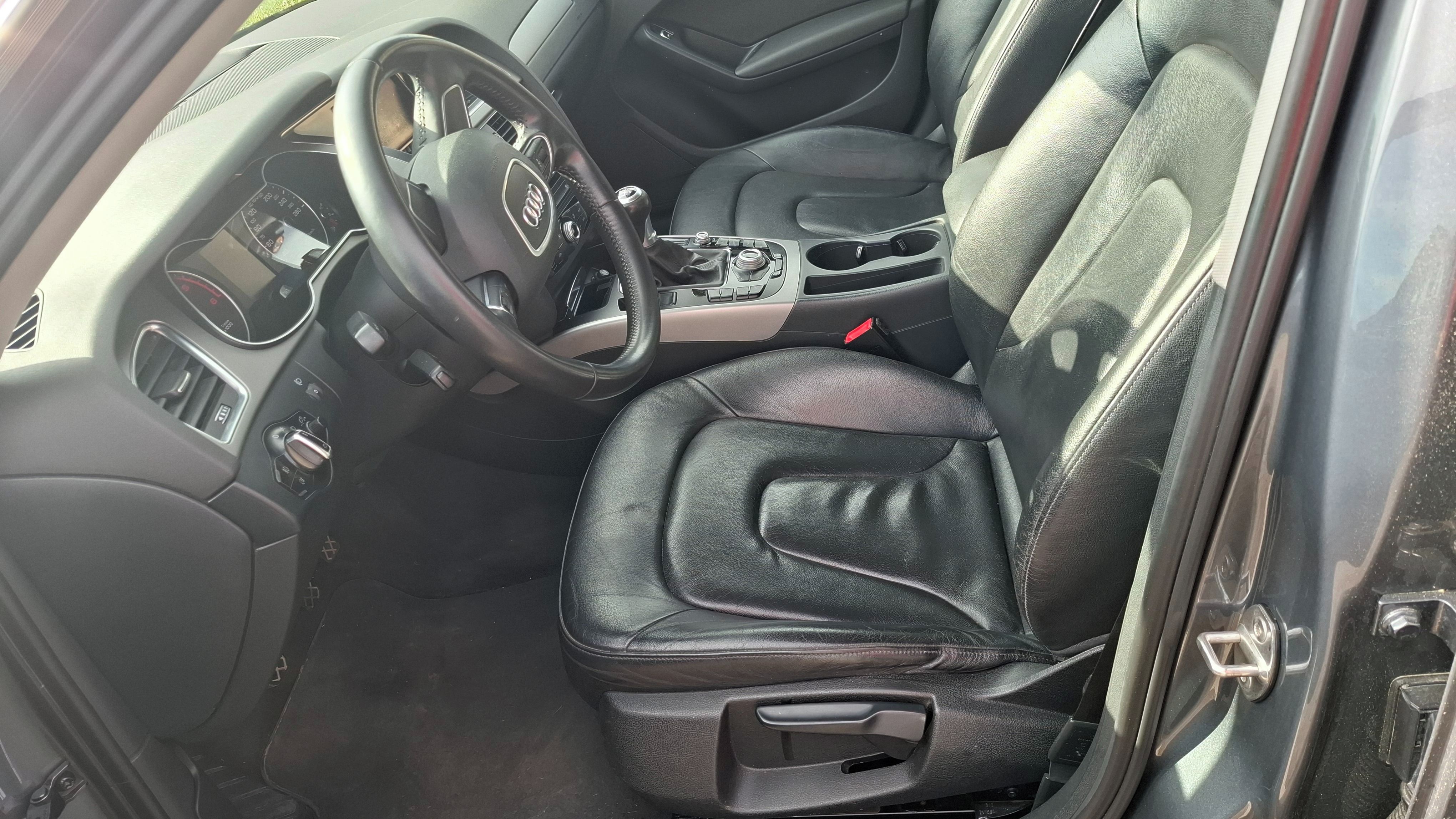 Audi A4 Avant, 2.0 TDI - fotka 5