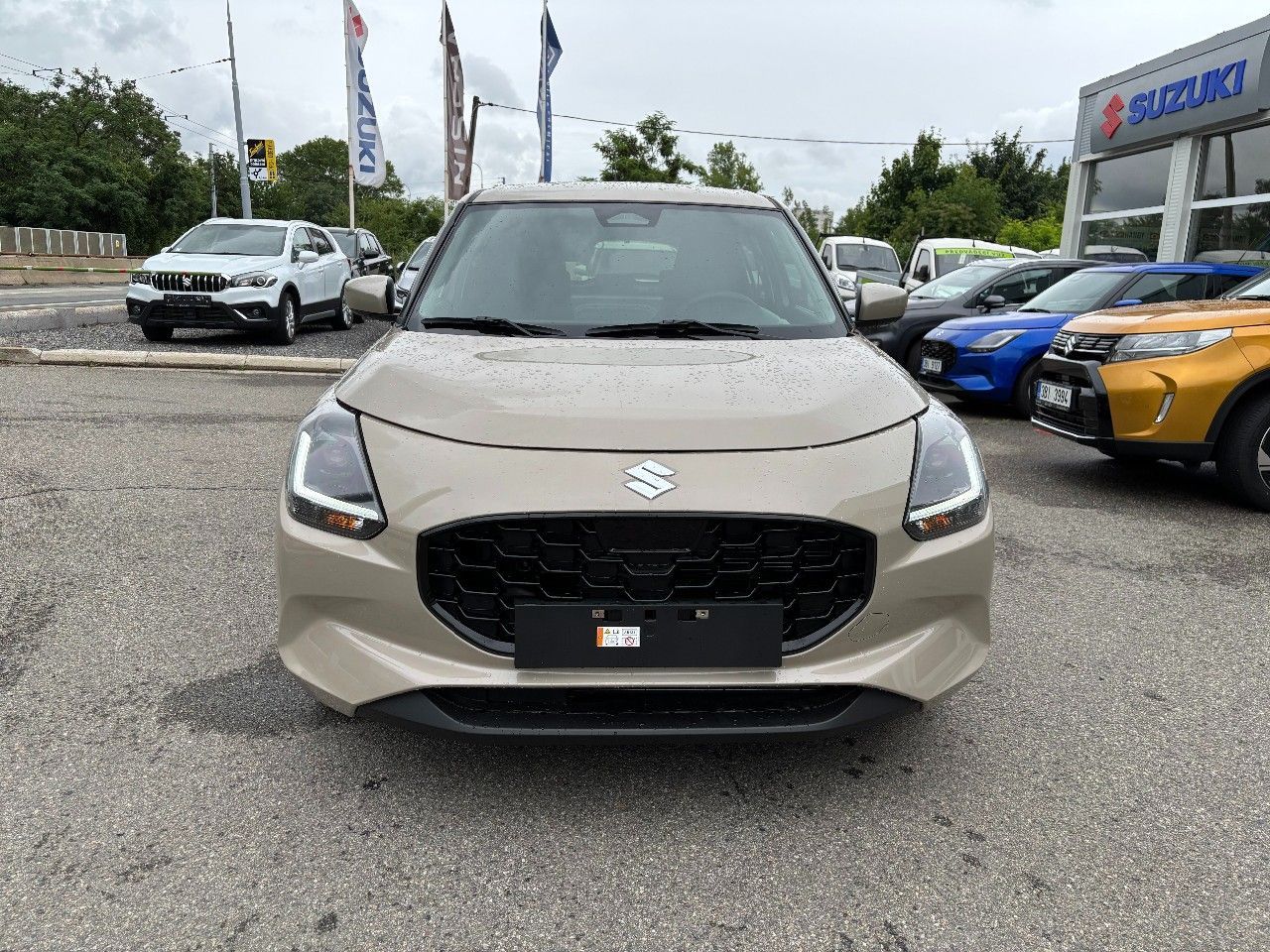Suzuki Swift, Premium 1,2 DualJet automat - fotka 2