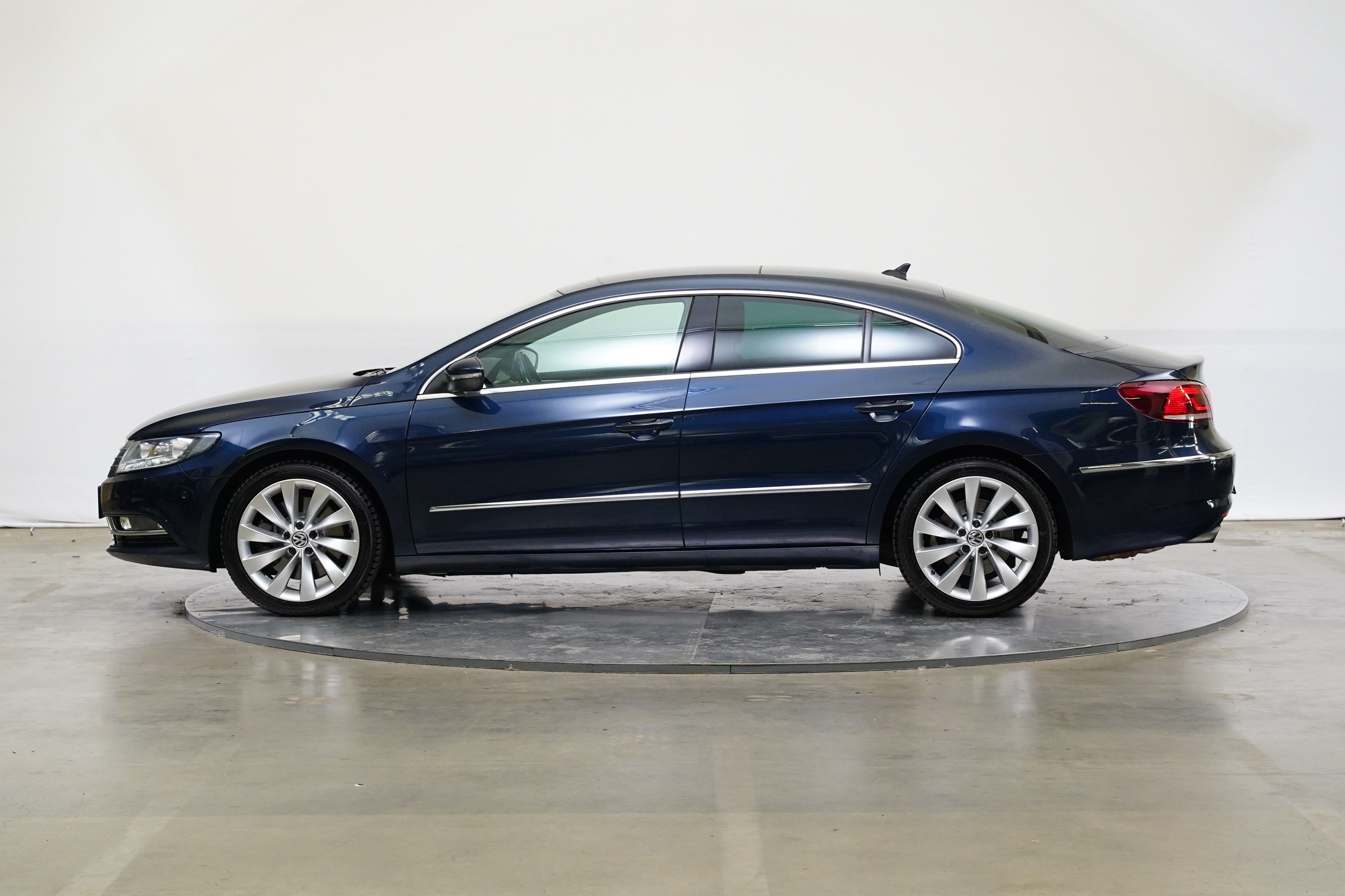 Volkswagen CC, 3.6 V6 FSI 220 kW 4Motion - fotka 3