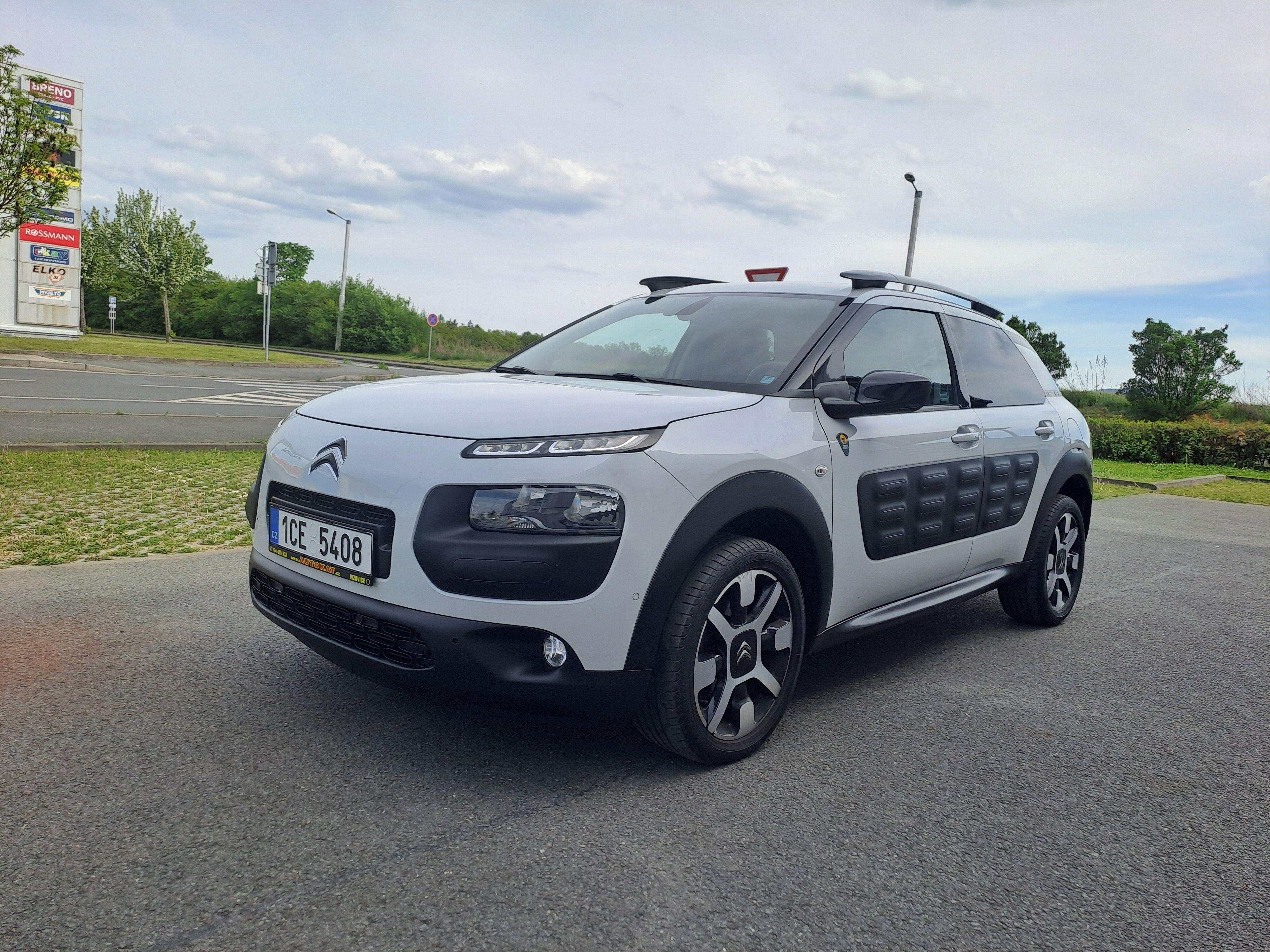 Citroën C4, 1.6HDI 2.MAJ UNIKÁT! LIMITED! - fotka 3