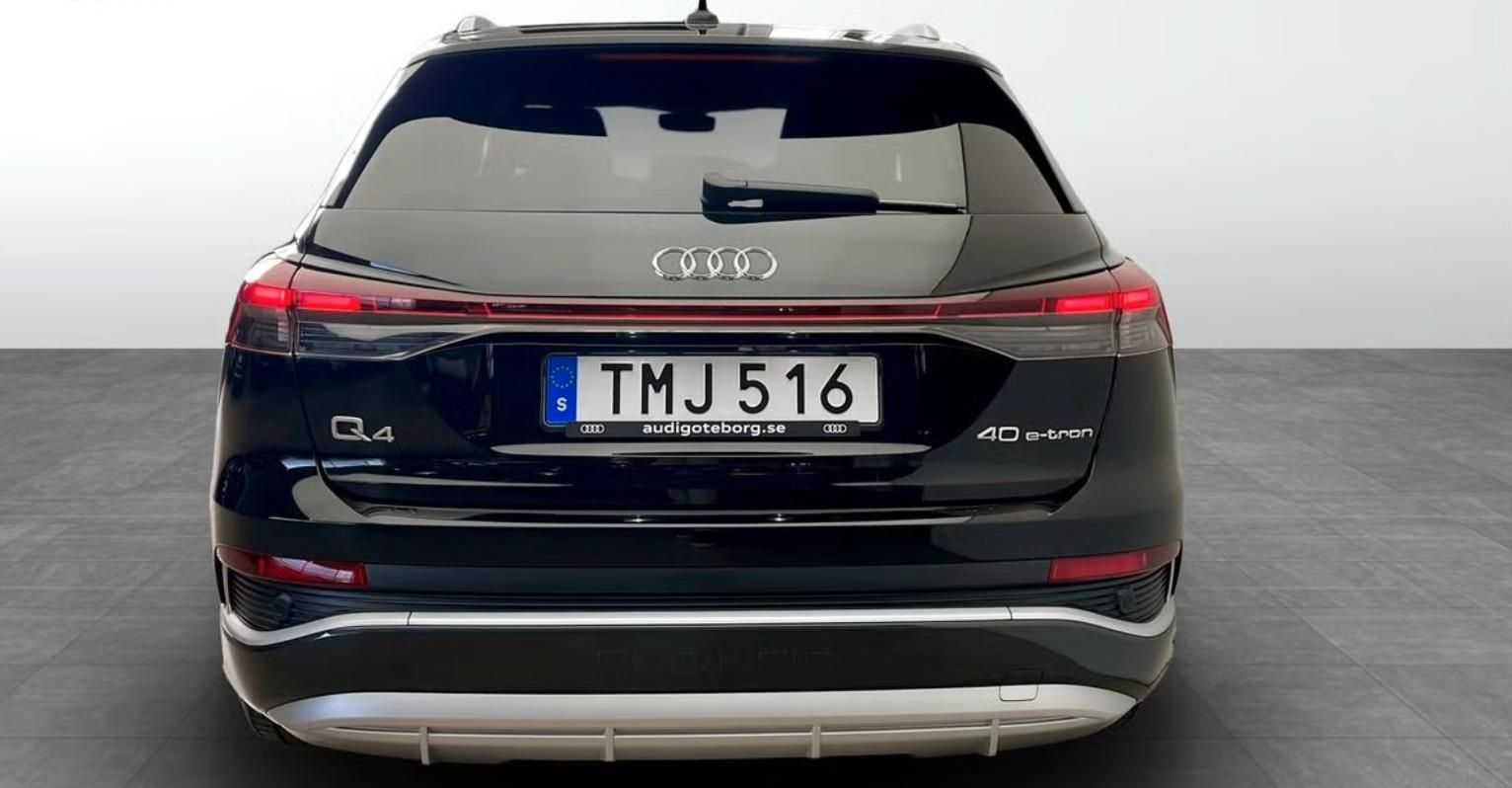 Audi Q4 e-tron, 40 e-tron Auto. Parkování BLIS - fotka 5