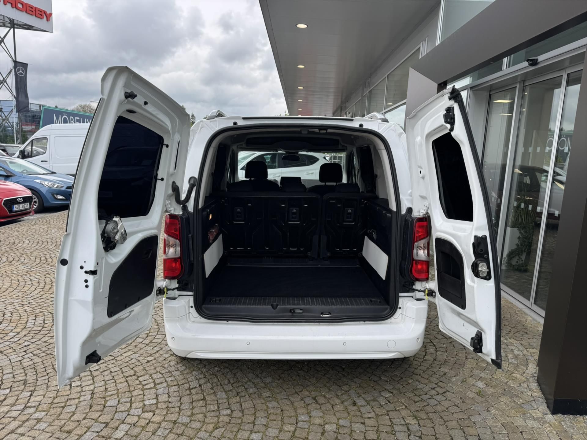 Opel Combo, 1,5 TDCi, ELEGANCE, 5 míst - fotka 5