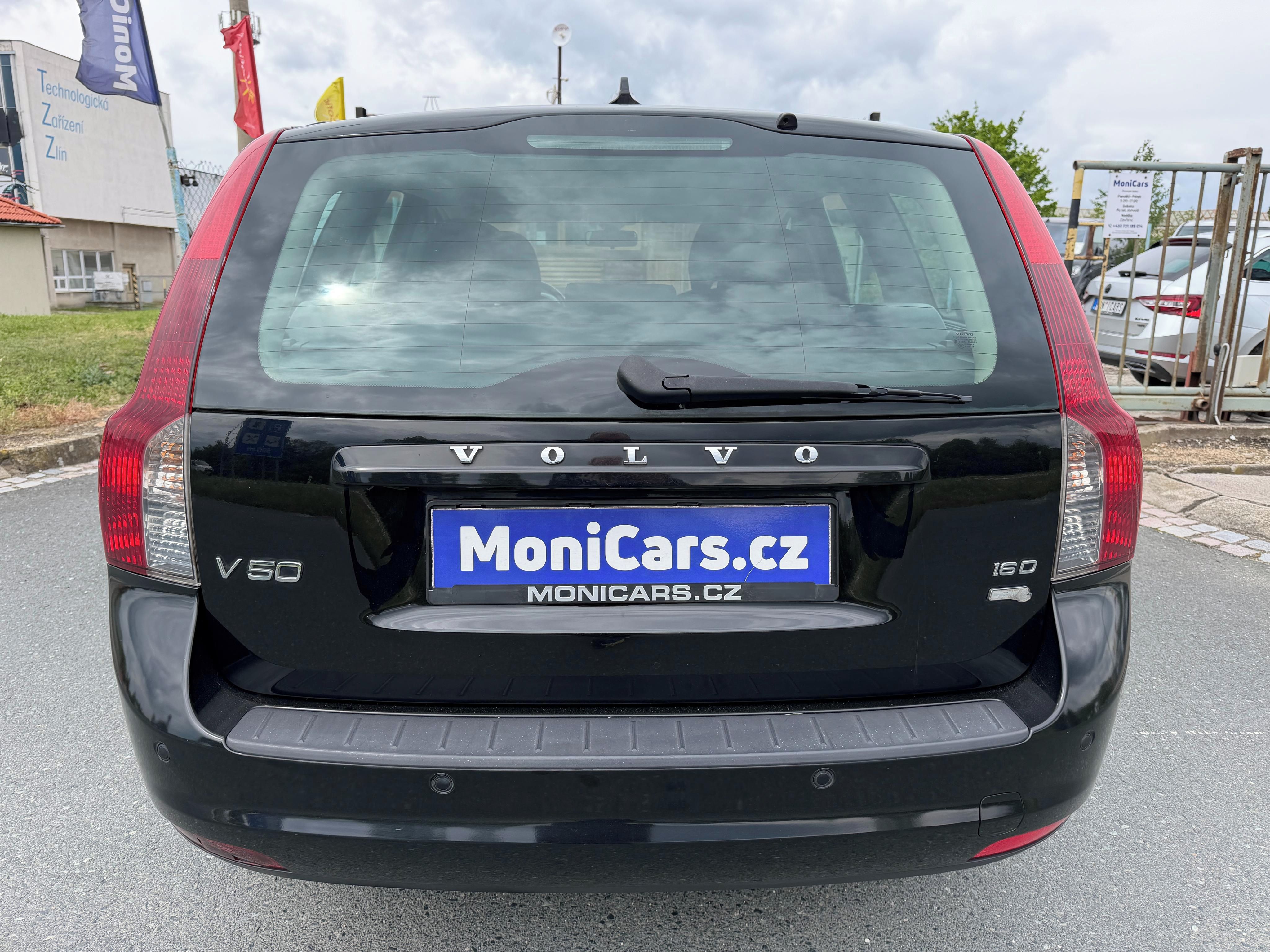 Volvo V50, 1.6 D 80kW - fotka 6