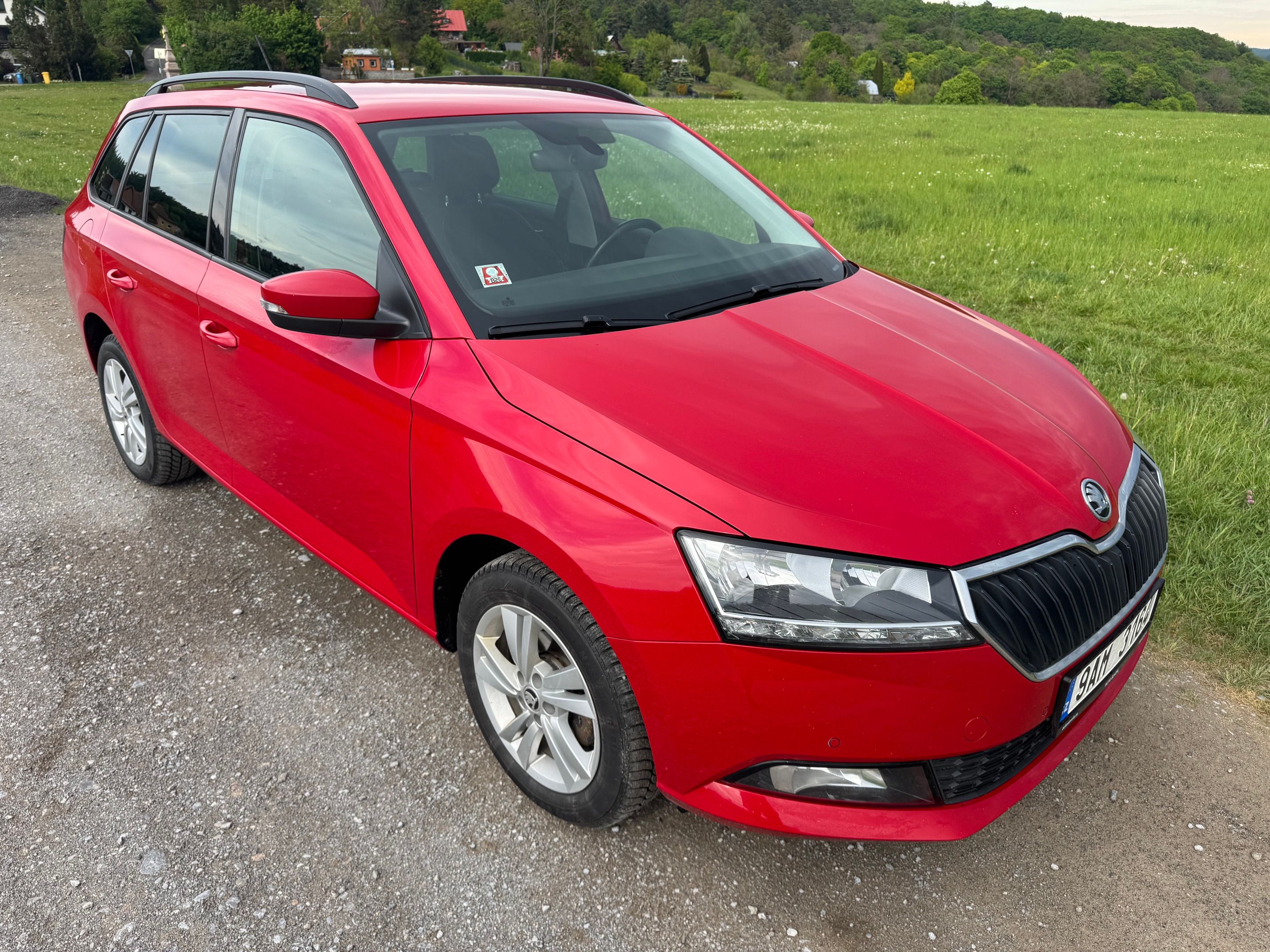 Škoda Fabia, 1.0TSI AMBITION+ TOUR KOUP. ČR - fotka 2
