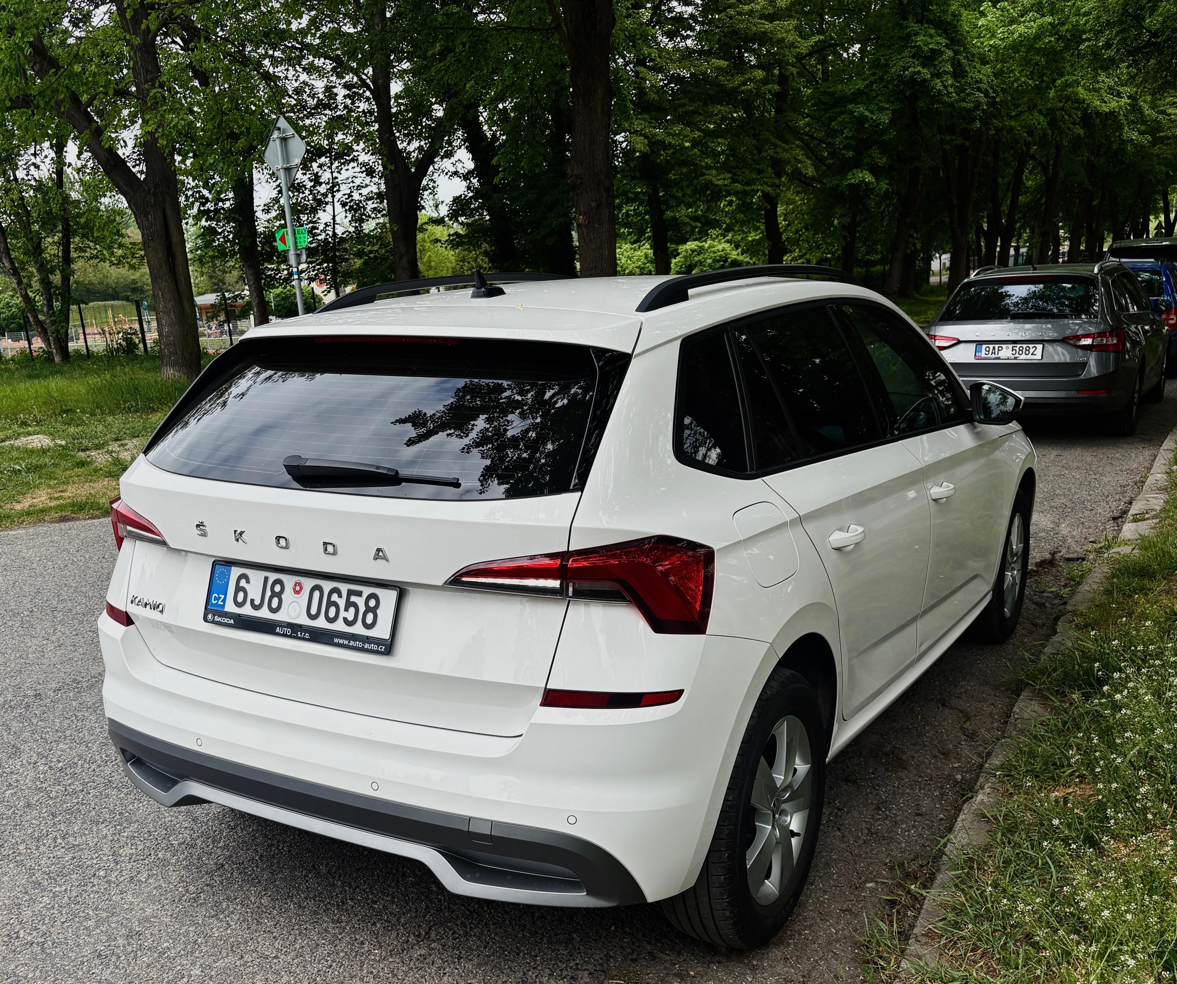 Škoda Kamiq, Škoda Kamiq 1,0 TSI 70kW Bílá - fotka 3