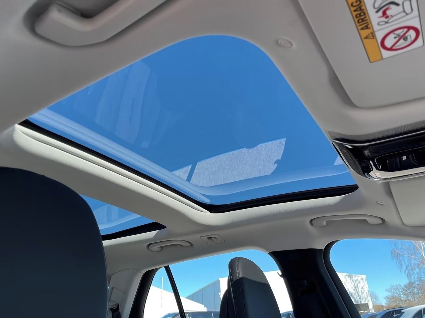 Mercedes-Benz Třídy E, E220d*Avantgarde*Pano*360 - fotka 4